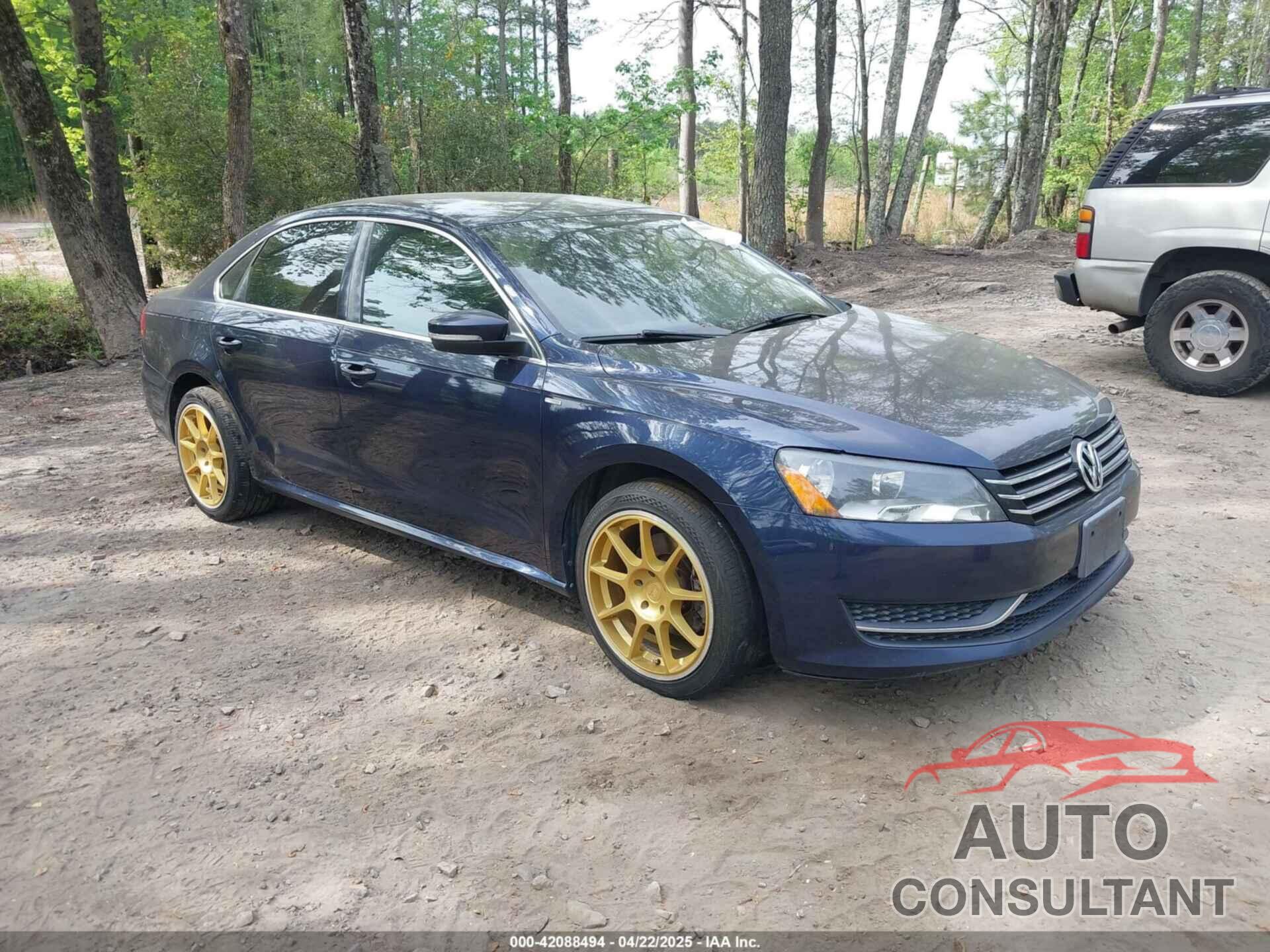 VOLKSWAGEN PASSAT 2014 - 1VWAT7A37EC020875