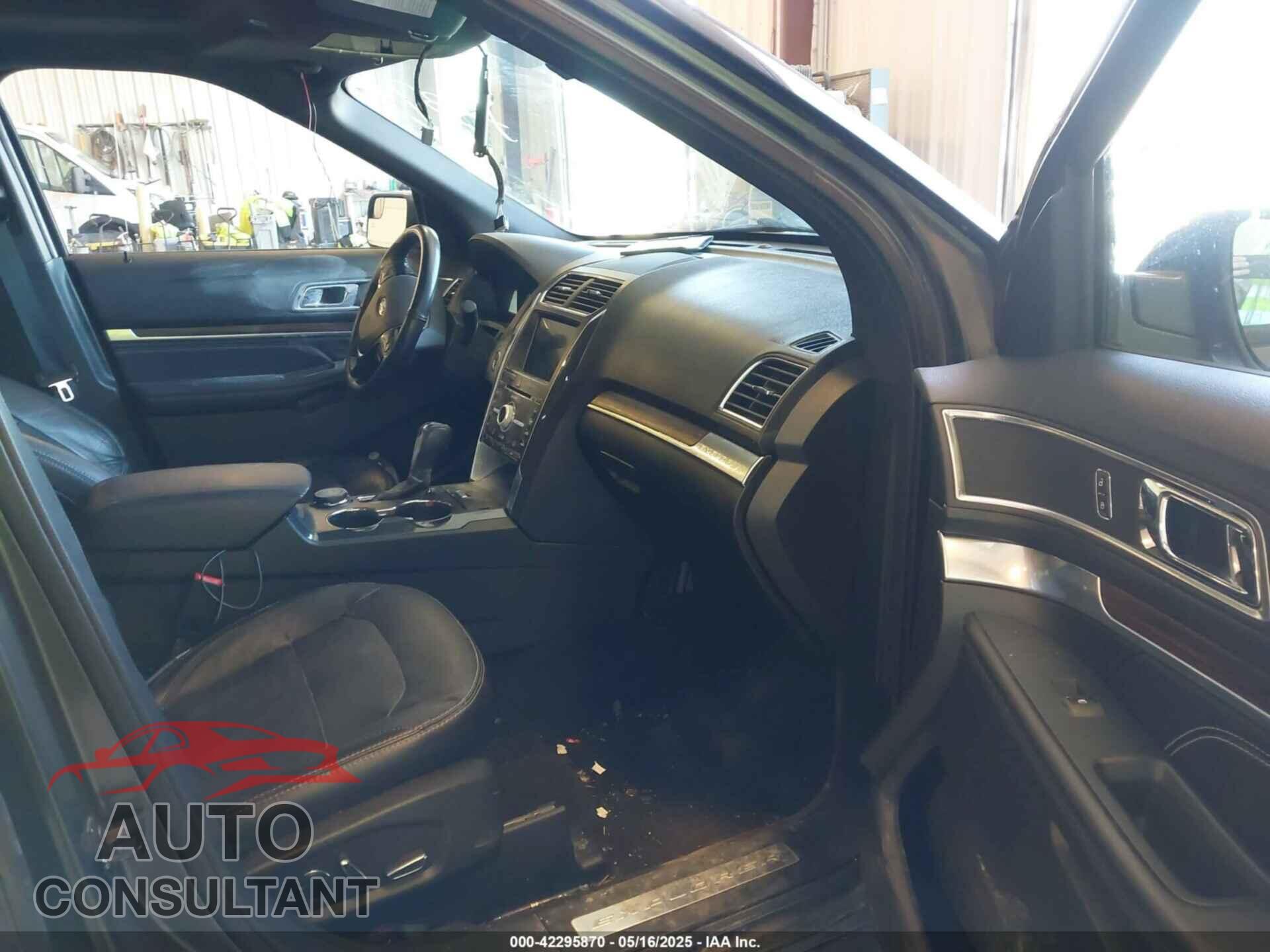 FORD EXPLORER 2018 - 1FM5K8F87JGA89310