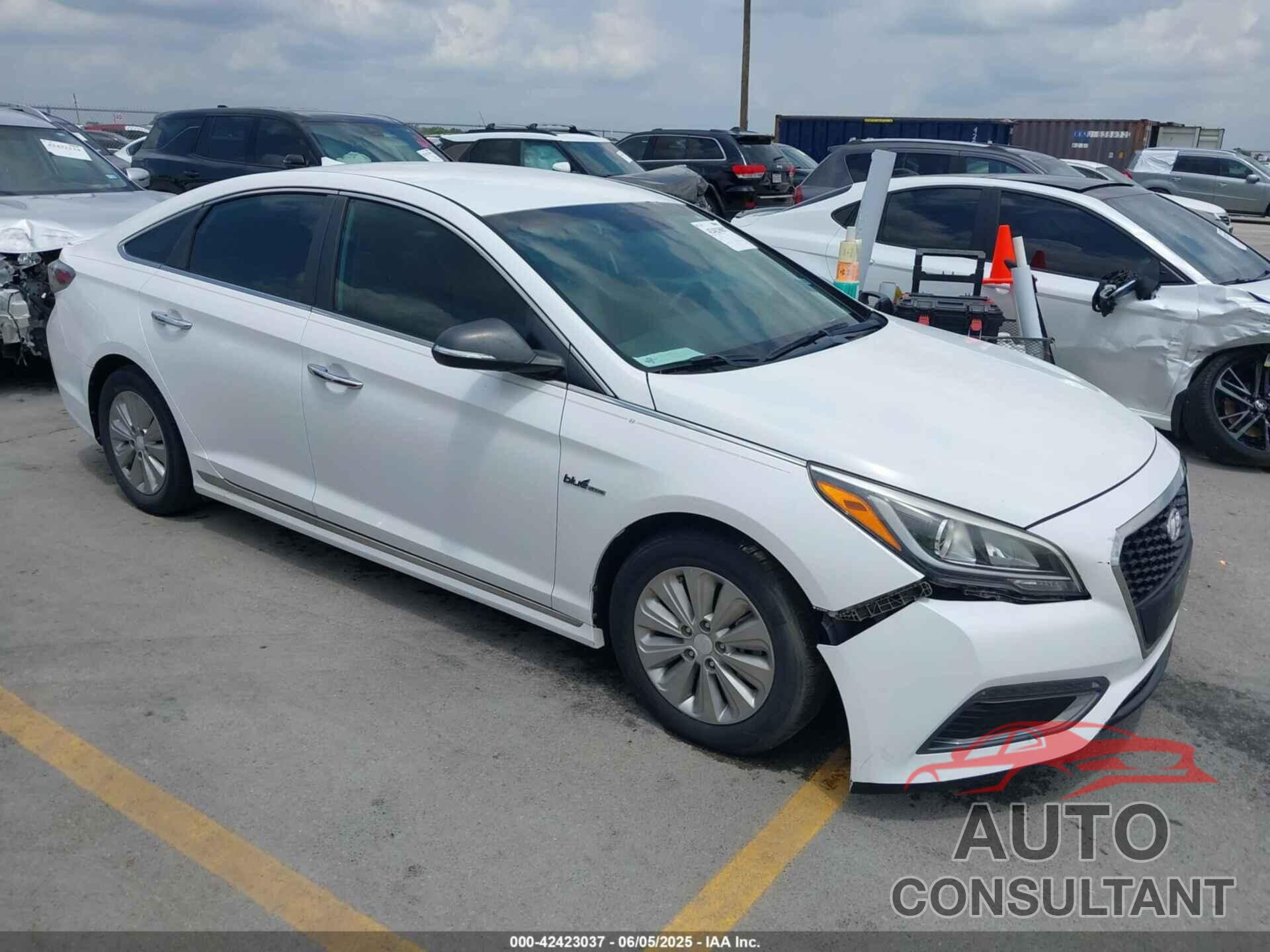 HYUNDAI SONATA HYBRID 2017 - KMHE24L19HA057407