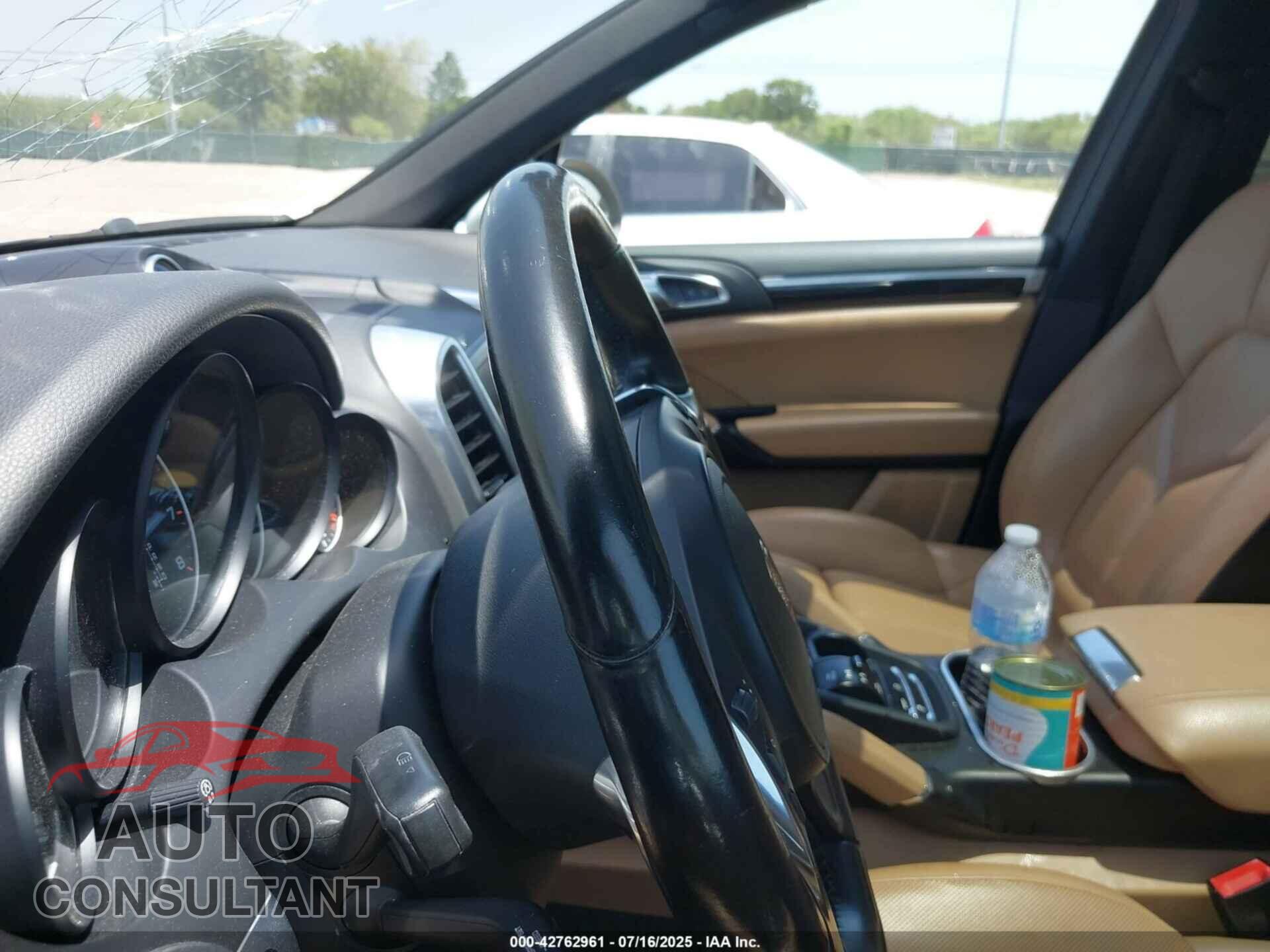 PORSCHE CAYENNE 2014 - WP1AA2A21ELA93242