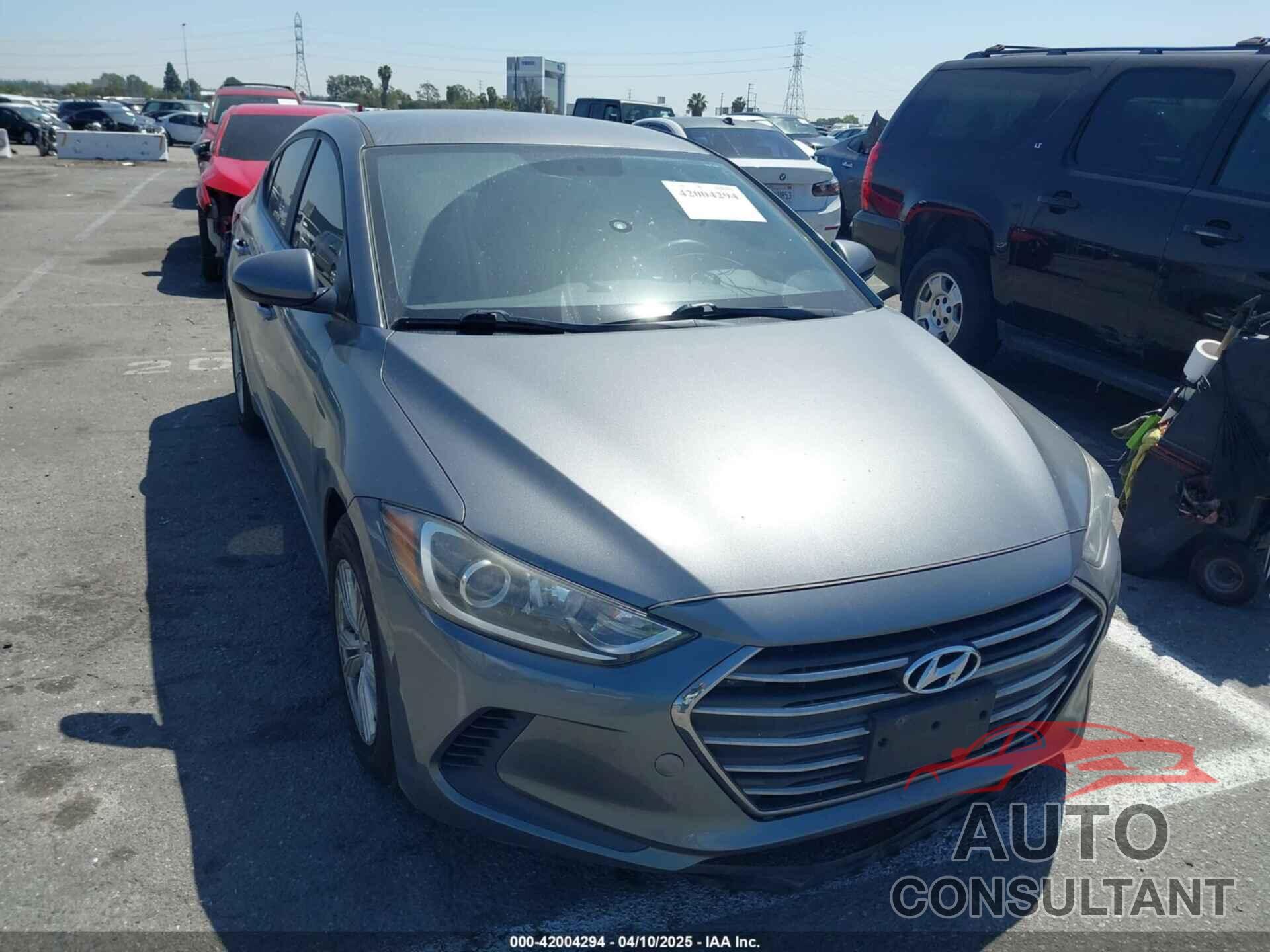 HYUNDAI ELANTRA 2018 - KMHD74LFXJU453469