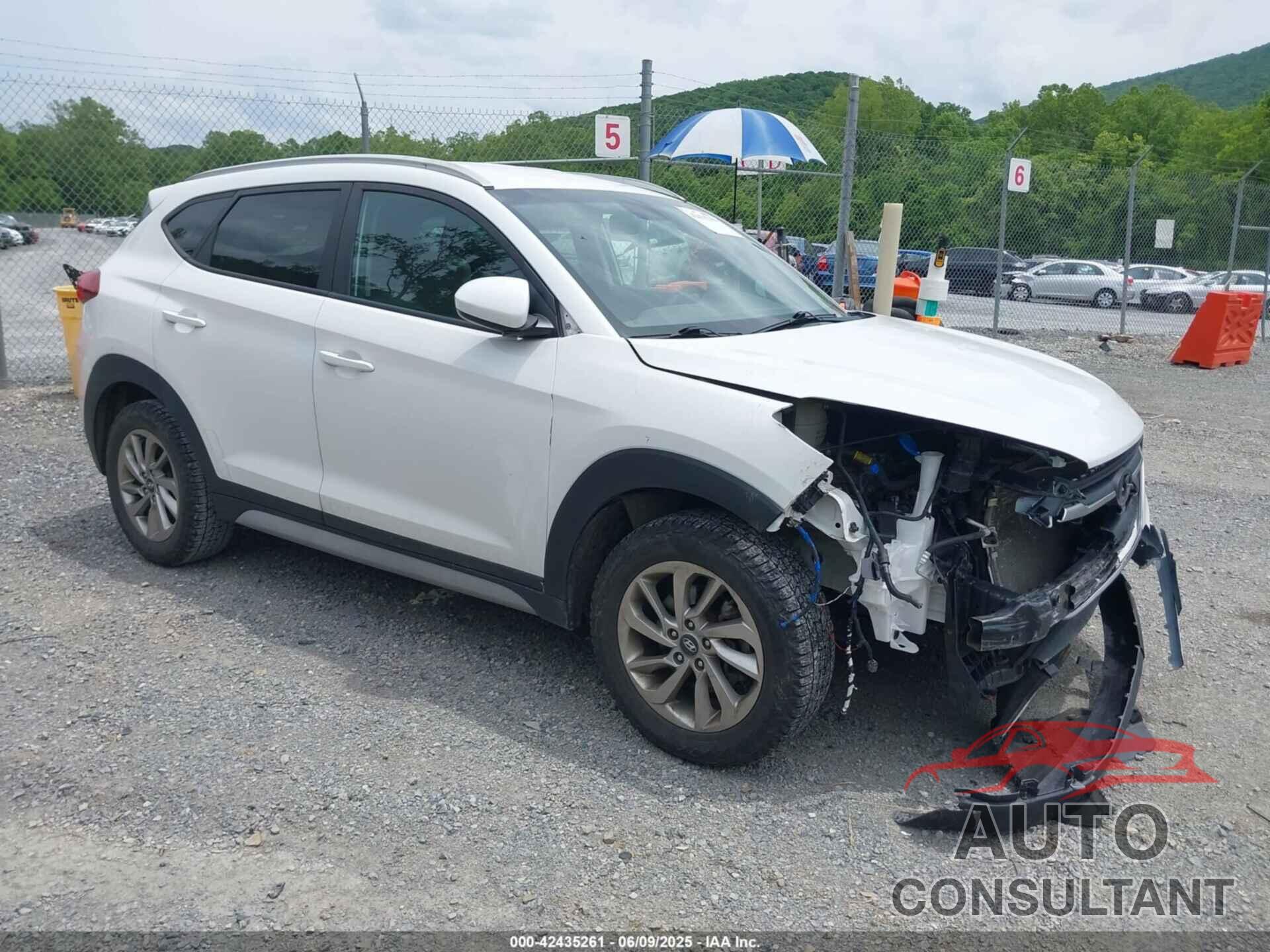 HYUNDAI TUCSON 2018 - KM8J3CA46JU748143