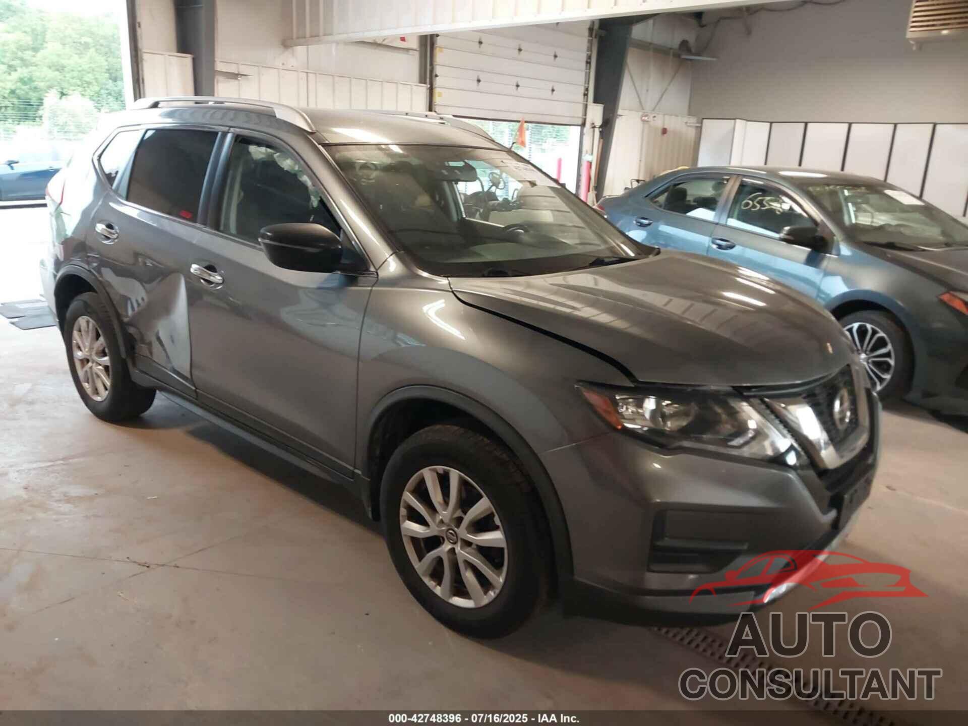 NISSAN ROGUE 2018 - KNMAT2MV8JP604160