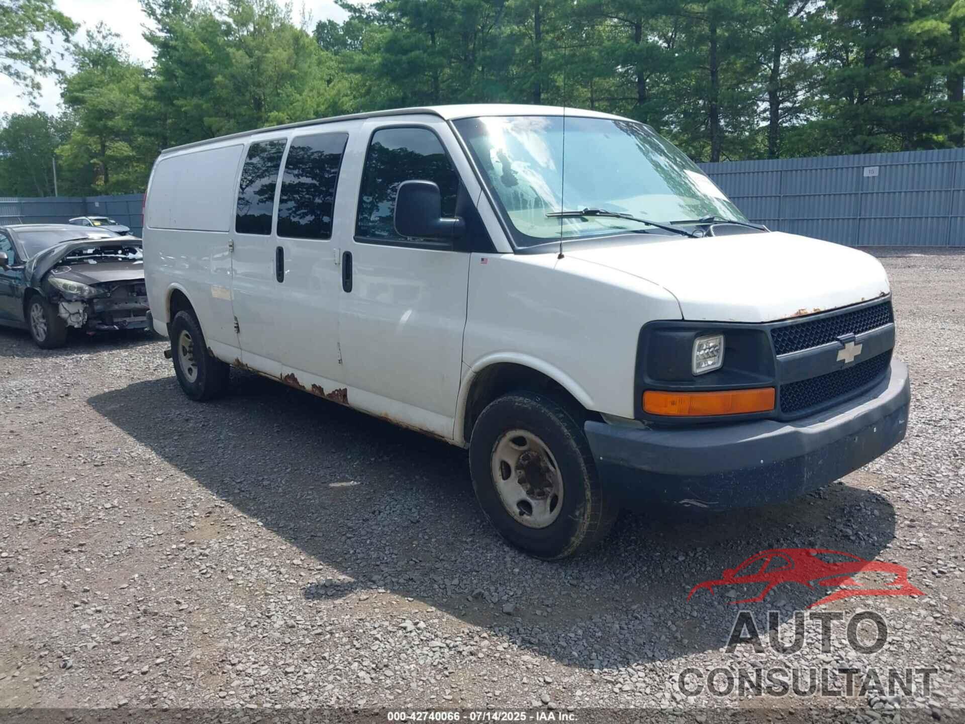 CHEVROLET EXPRESS 2500 2013 - 1GCWGGCA8D1140283