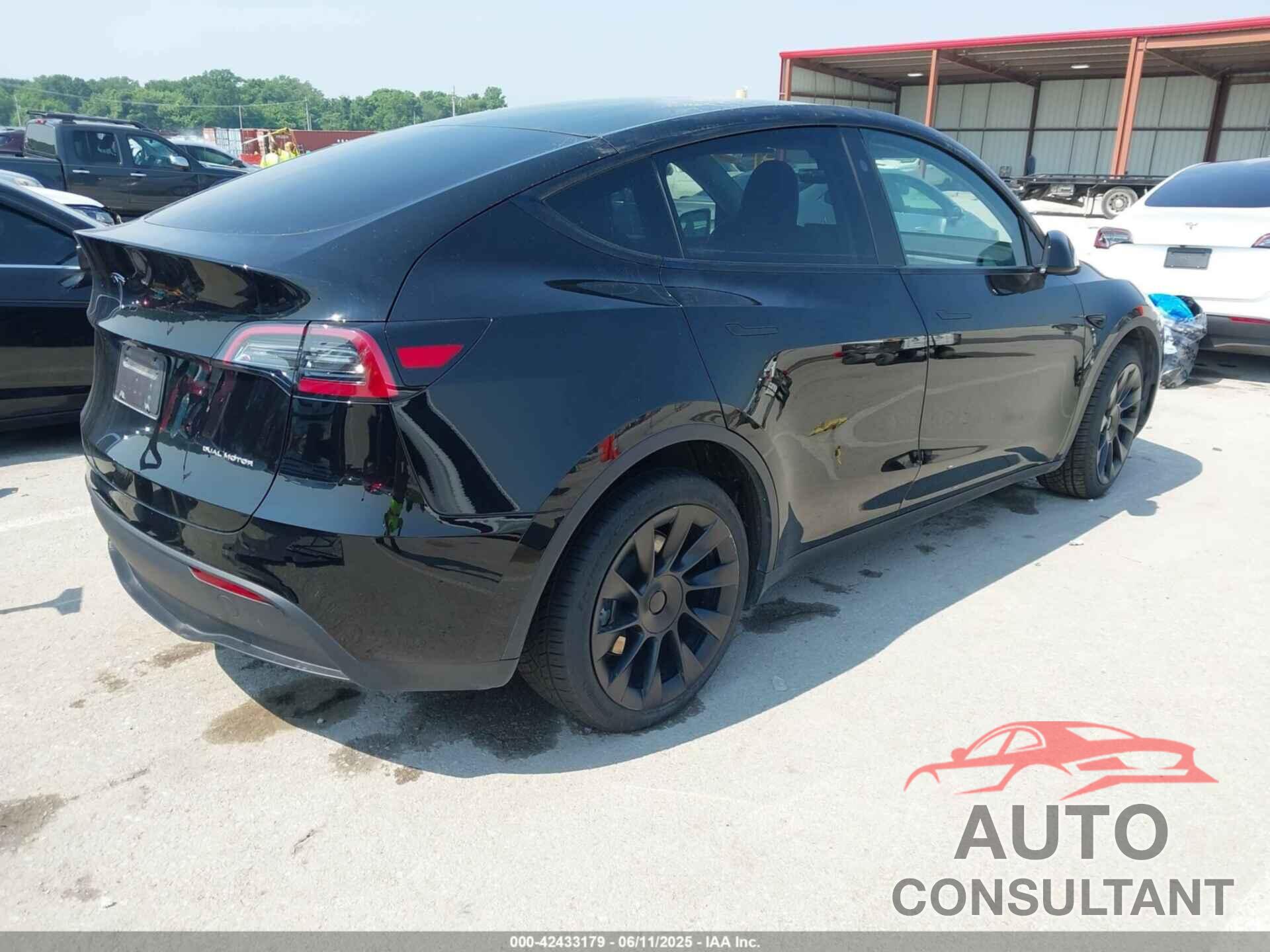TESLA MODEL Y 2023 - 7SAYGDEEXPA179735