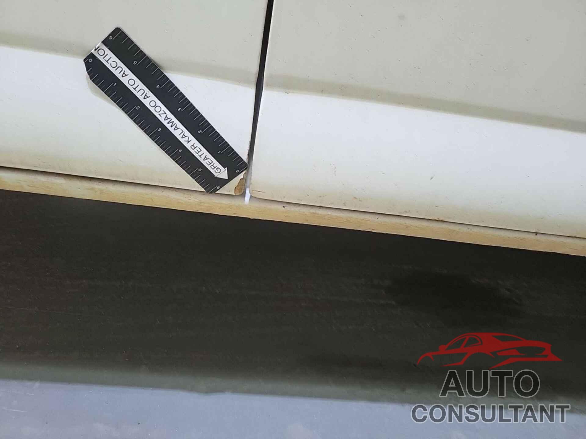 CHEVROLET EXPRESS G1500 2013 - 1GCSGAFX0D1167571