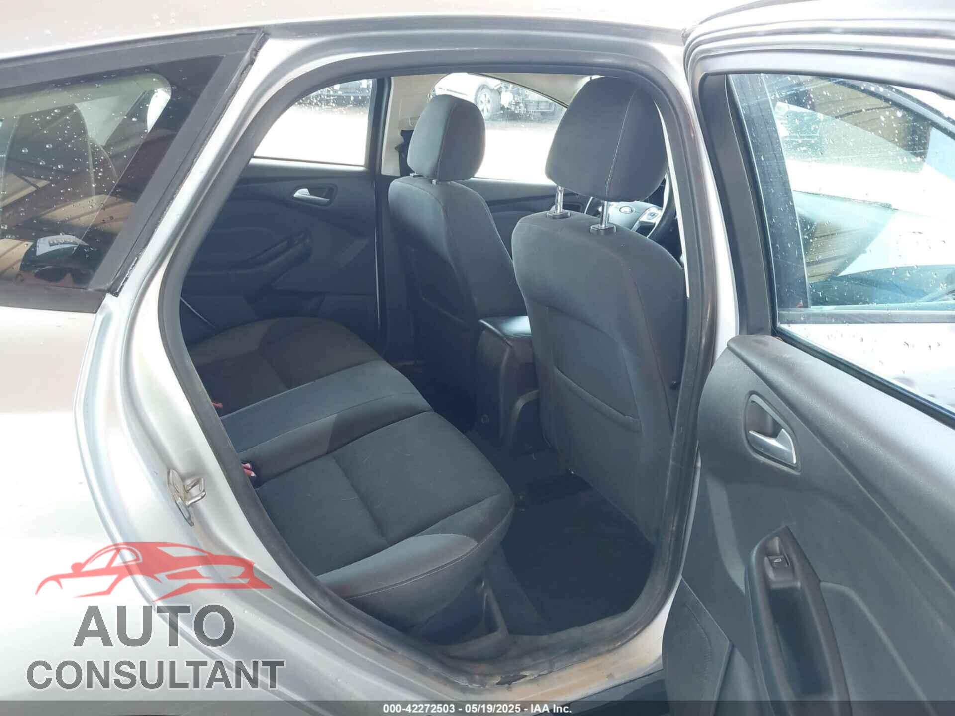 FORD FOCUS 2014 - 1FADP3K22EL382847