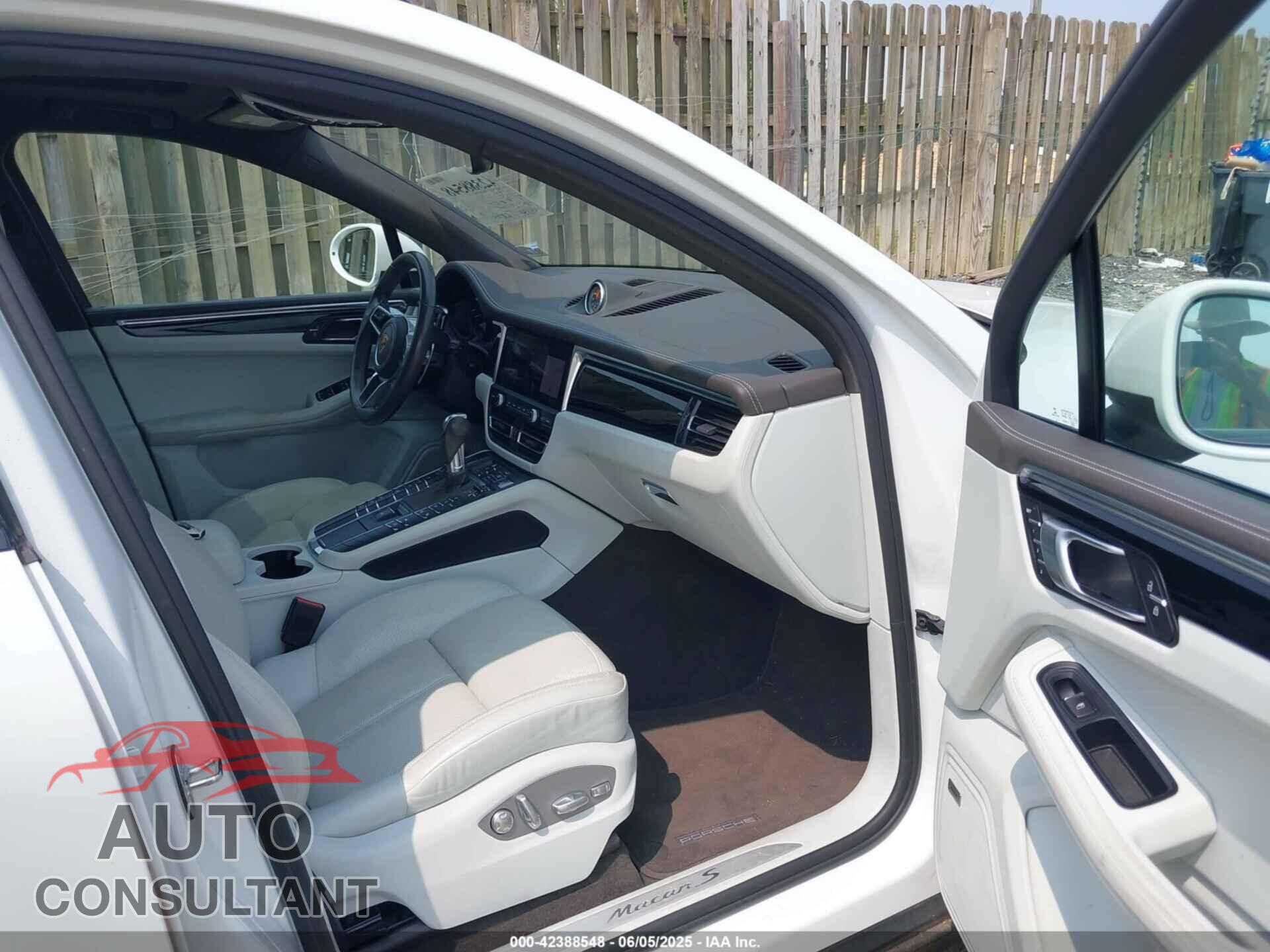 PORSCHE MACAN 2019 - WP1AB2A52KLB32441