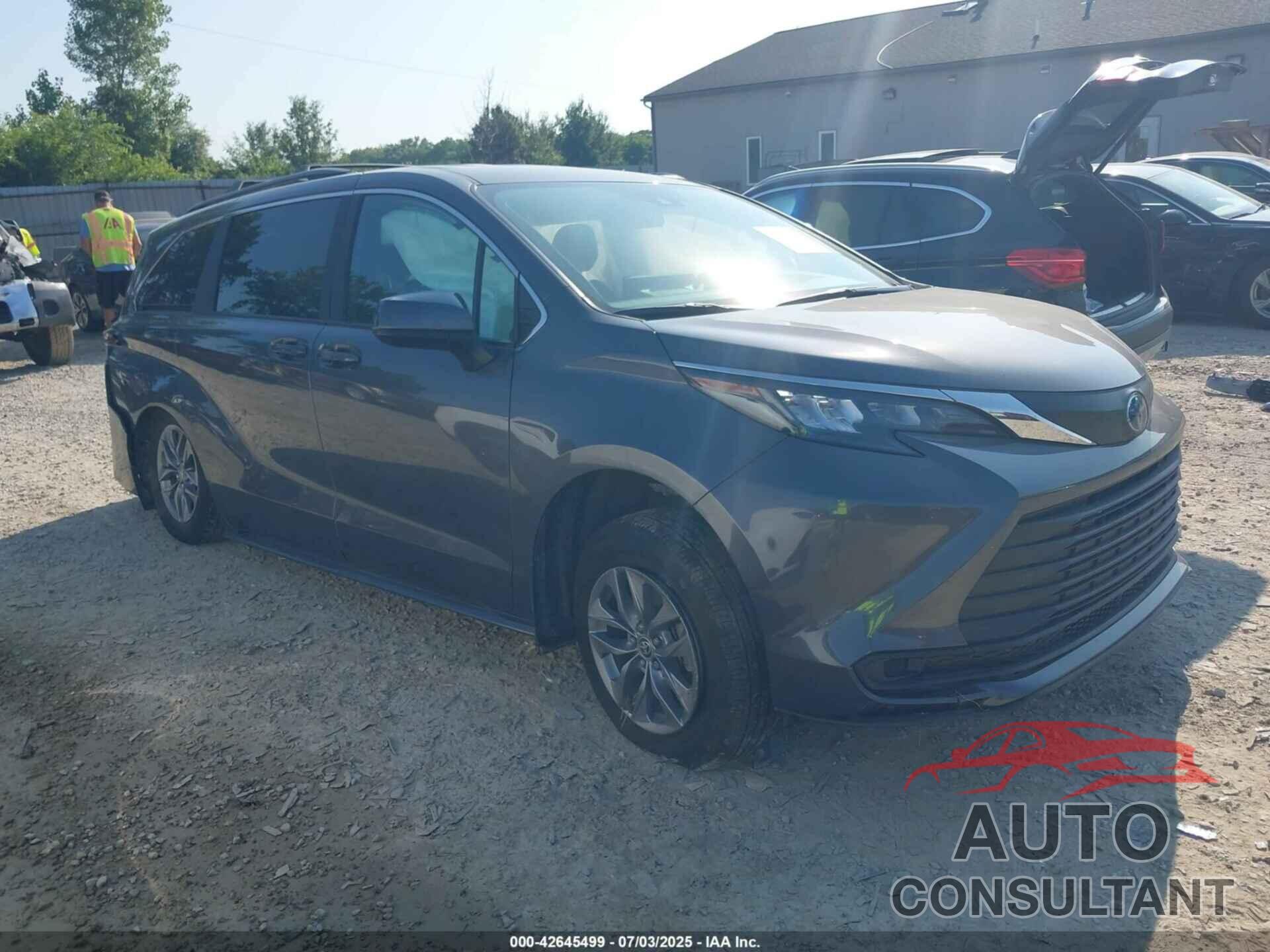 TOYOTA SIENNA 2025 - 5TDKSKFC4SS160222