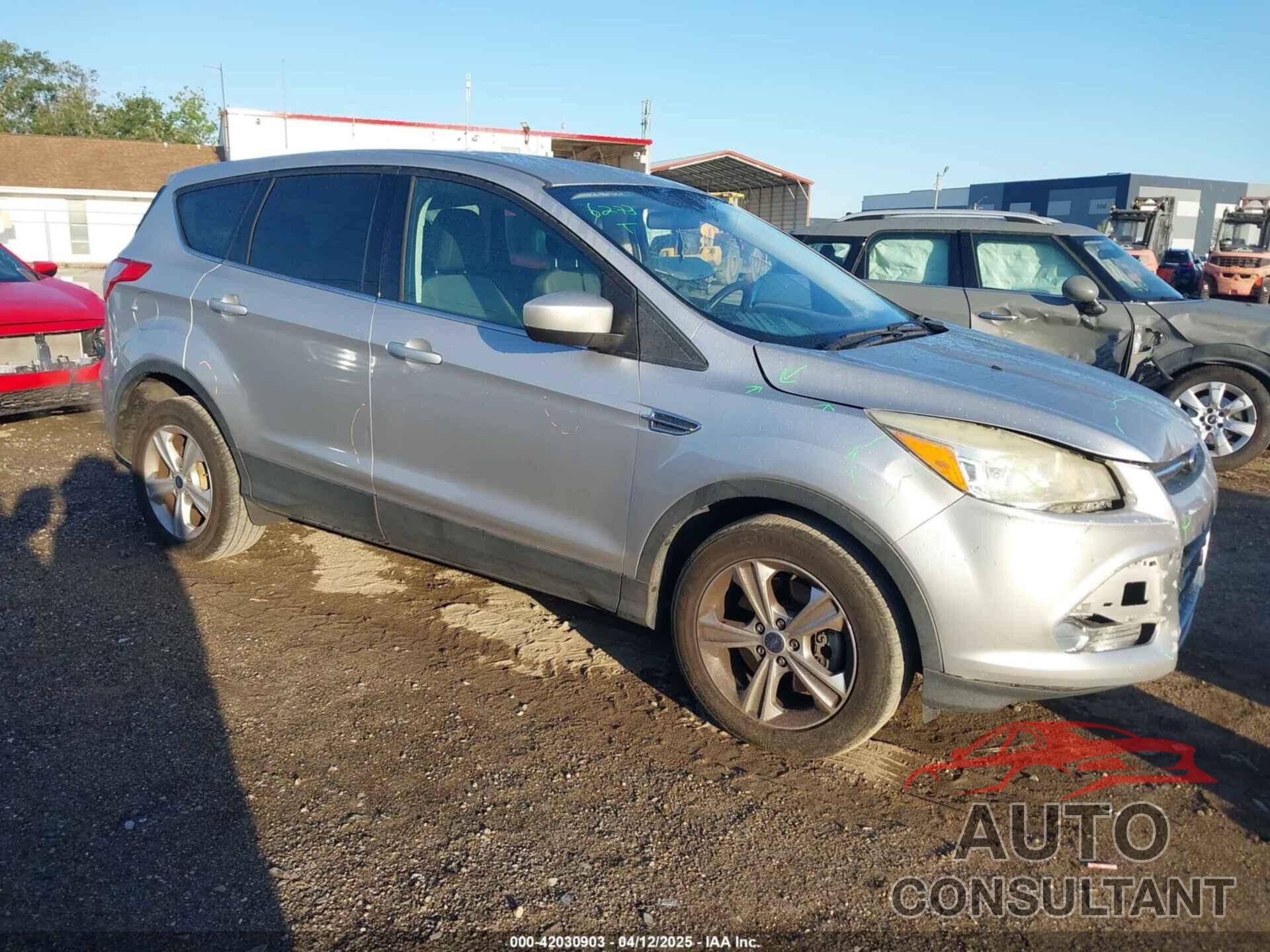 FORD ESCAPE 2015 - 1FMCU0G95FUA44739