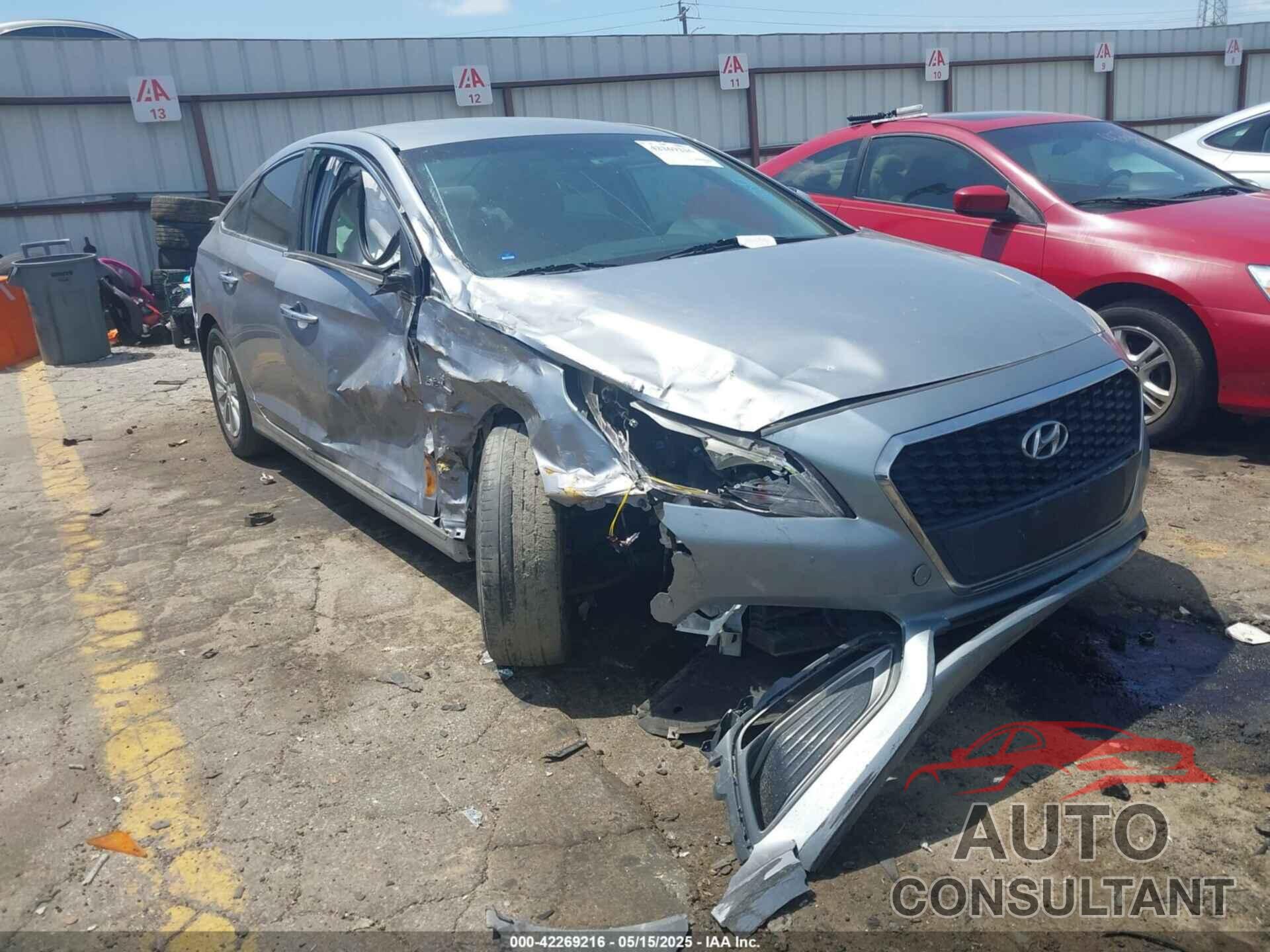 HYUNDAI SONATA HYBRID 2016 - KMHE24L14GA012423