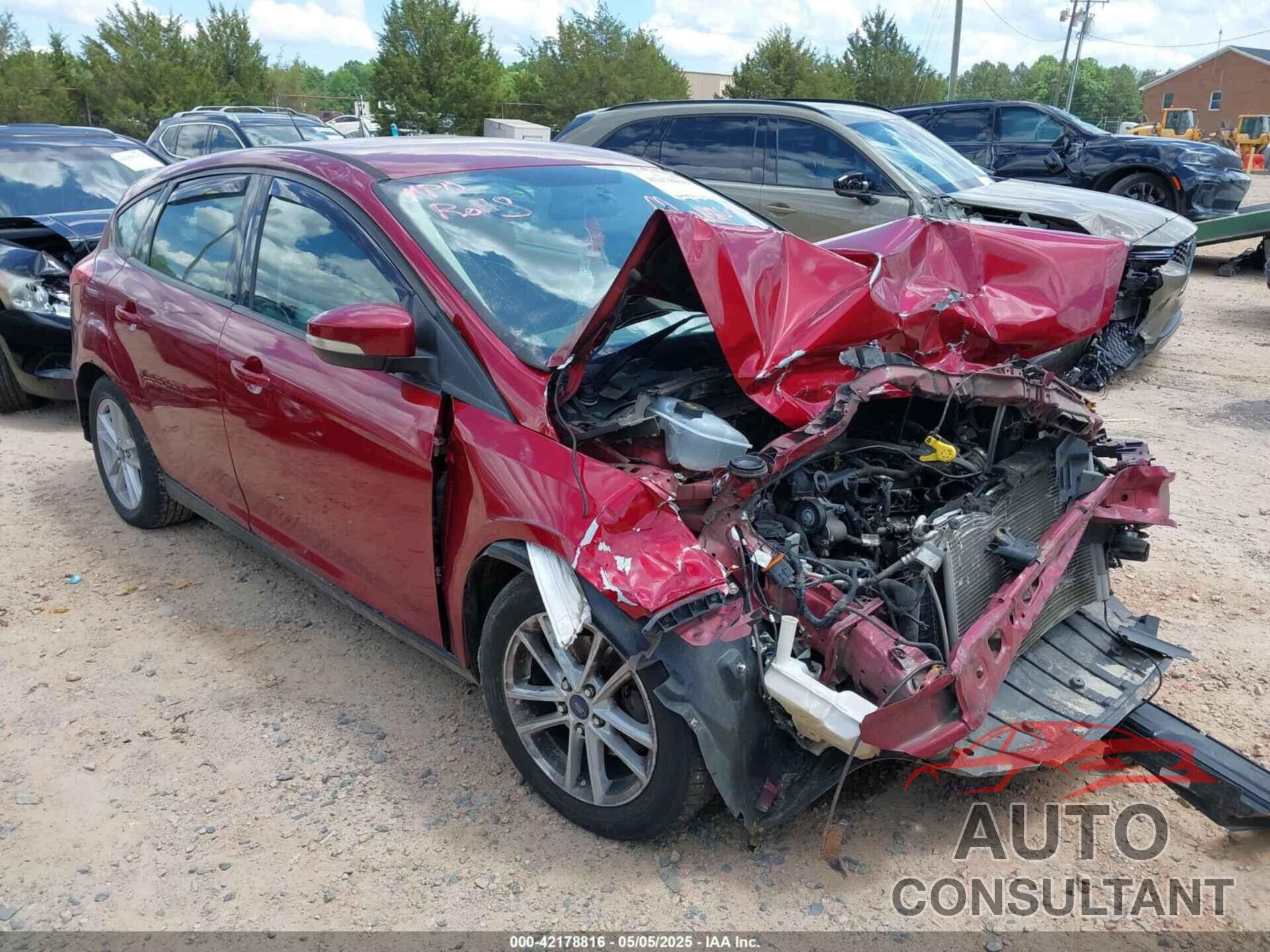 FORD FOCUS 2017 - 1FADP3K27HL340856