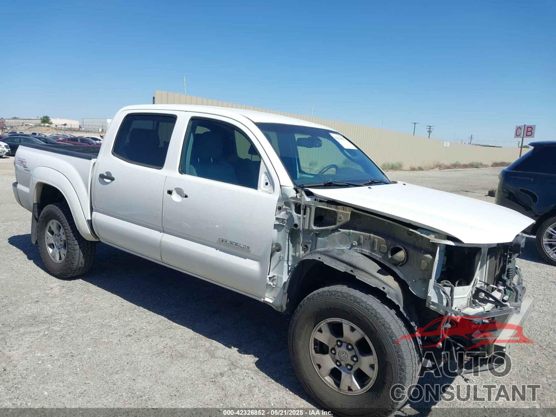 TOYOTA TACOMA 2011 - 3TMJU4GN5BM114111