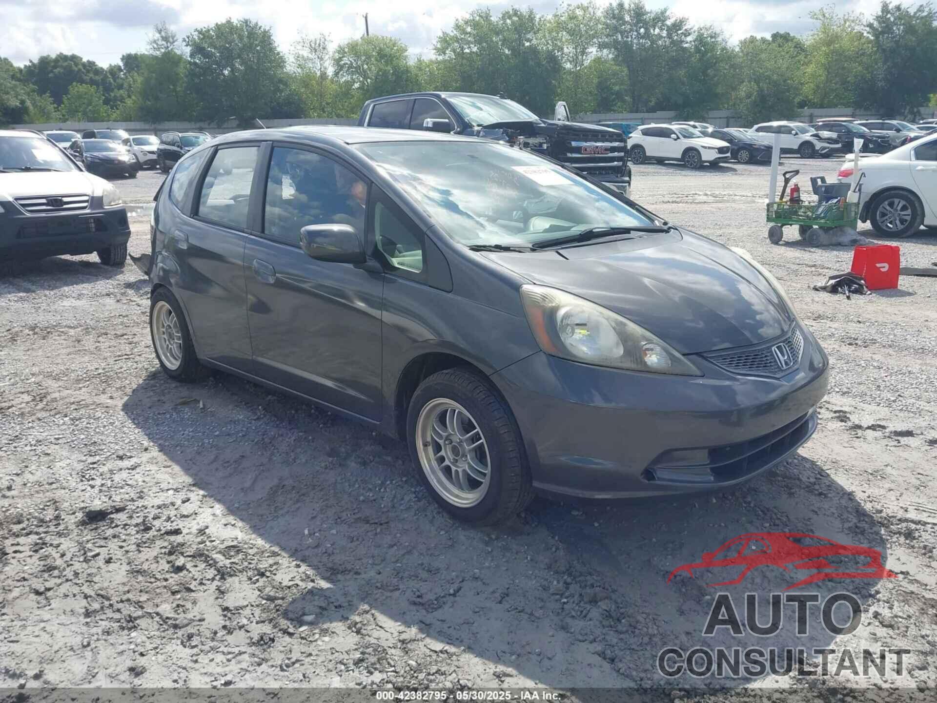 HONDA FIT 2012 - JHMGE8H33CC041334