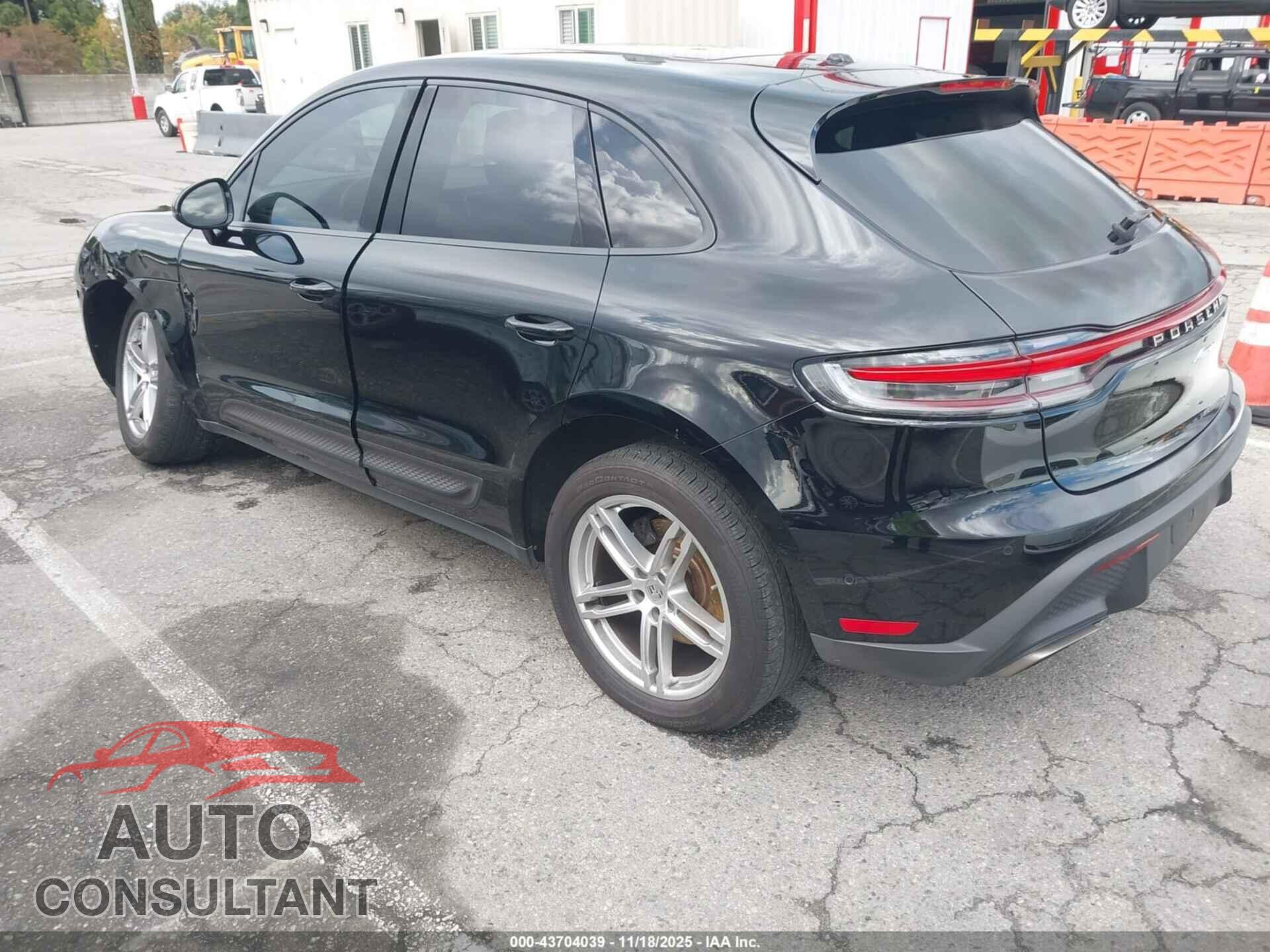PORSCHE MACAN 2022 - WP1AA2A55NLB10070