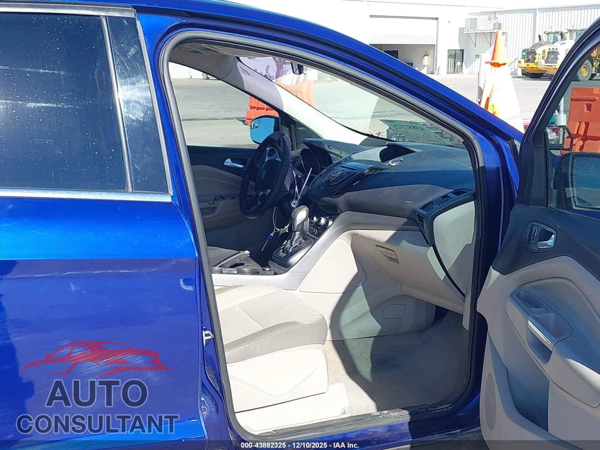 FORD ESCAPE 2014 - 1FMCU0GX4EUC53113