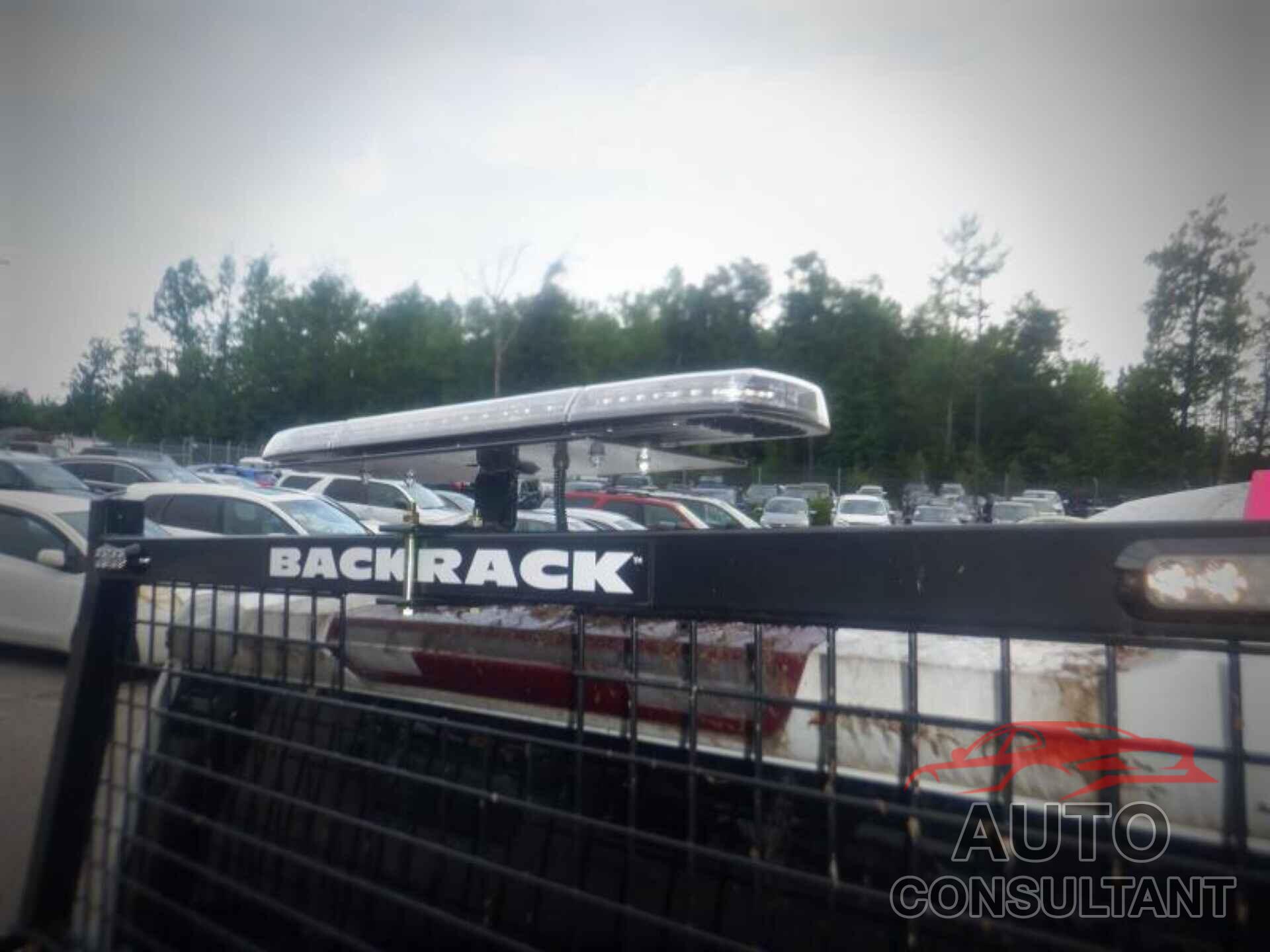 CHEVROLET SILVERADO 2023 - 1GCPDAEK9PZ219628