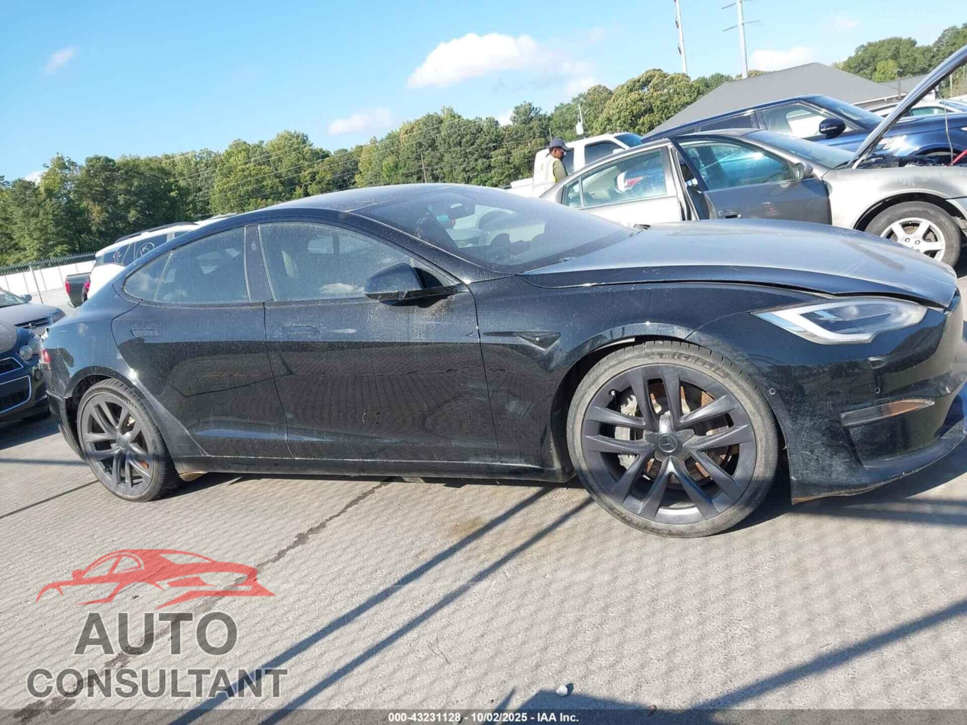 TESLA MODEL S 2021 - 5YJSA1E61MF451180