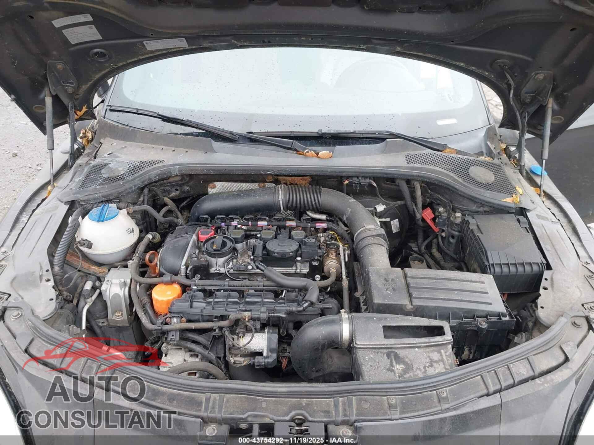 AUDI TT 2011 - TRUKFAFK8B1016293