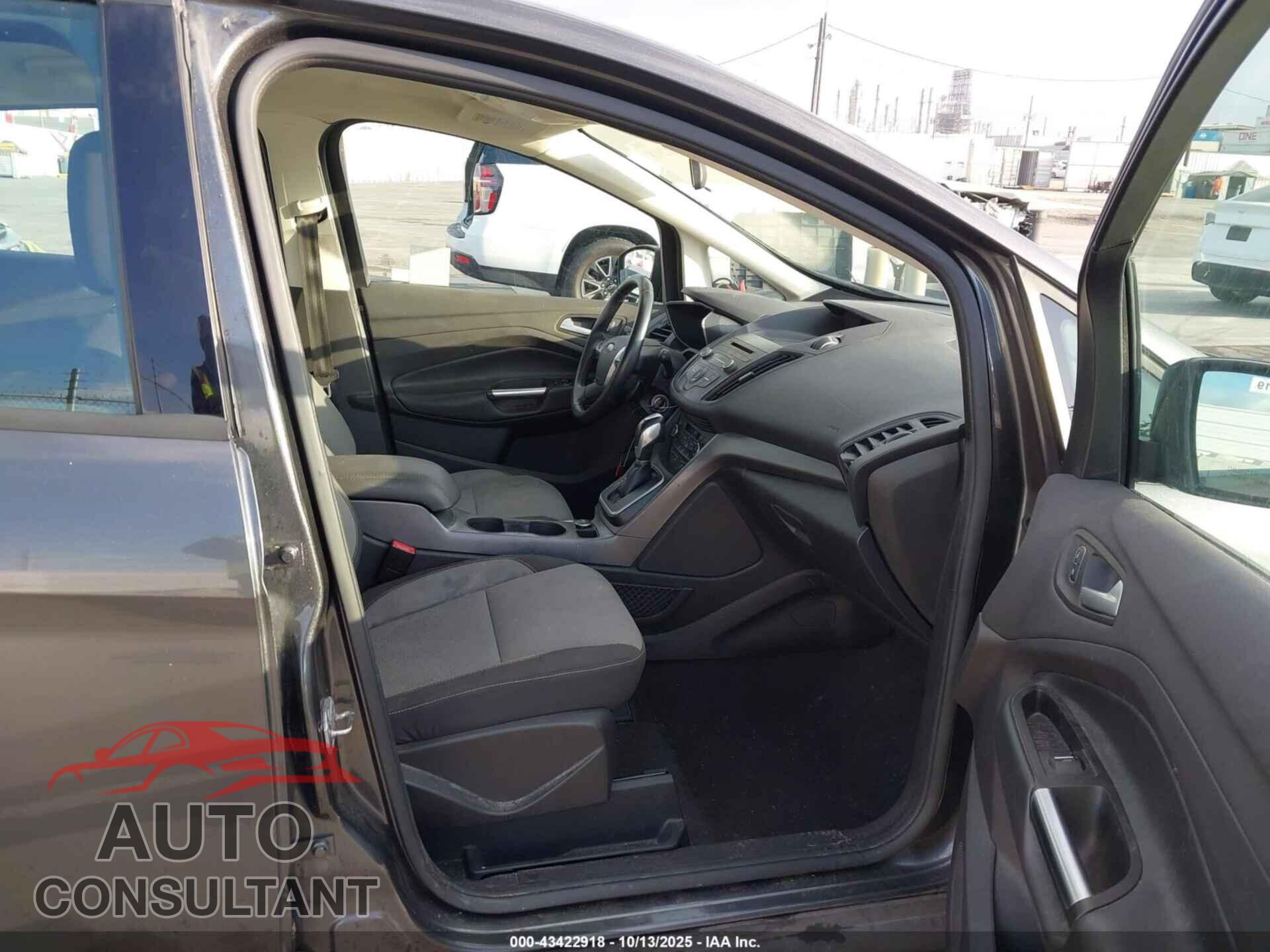 FORD C-MAX ENERGI 2017 - 1FADP5EU3HL102821