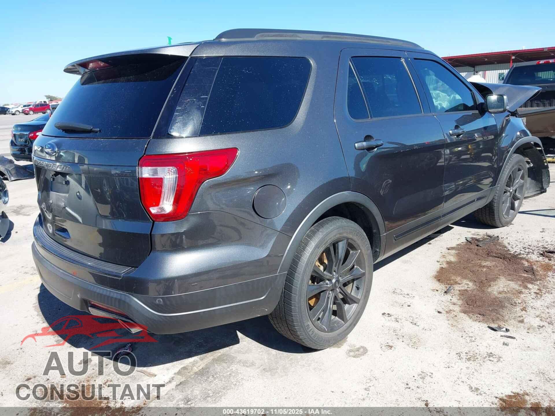 FORD EXPLORER 2018 - 1FM5K7D88JGB07309
