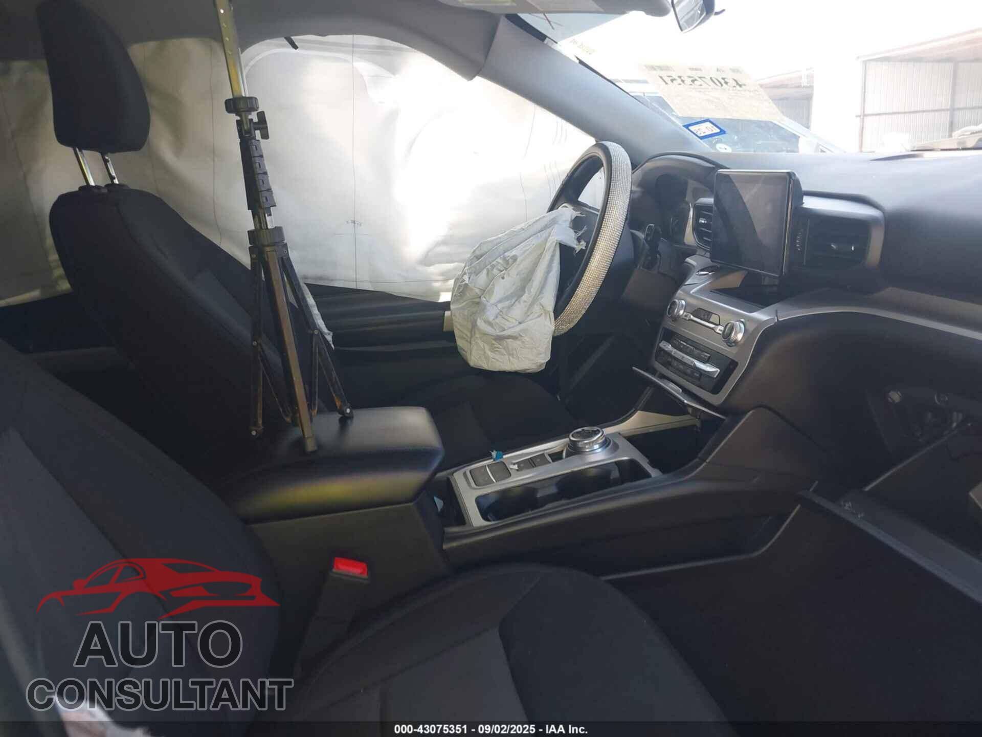 FORD EXPLORER 2023 - 1FMSK7DHXPGC05351