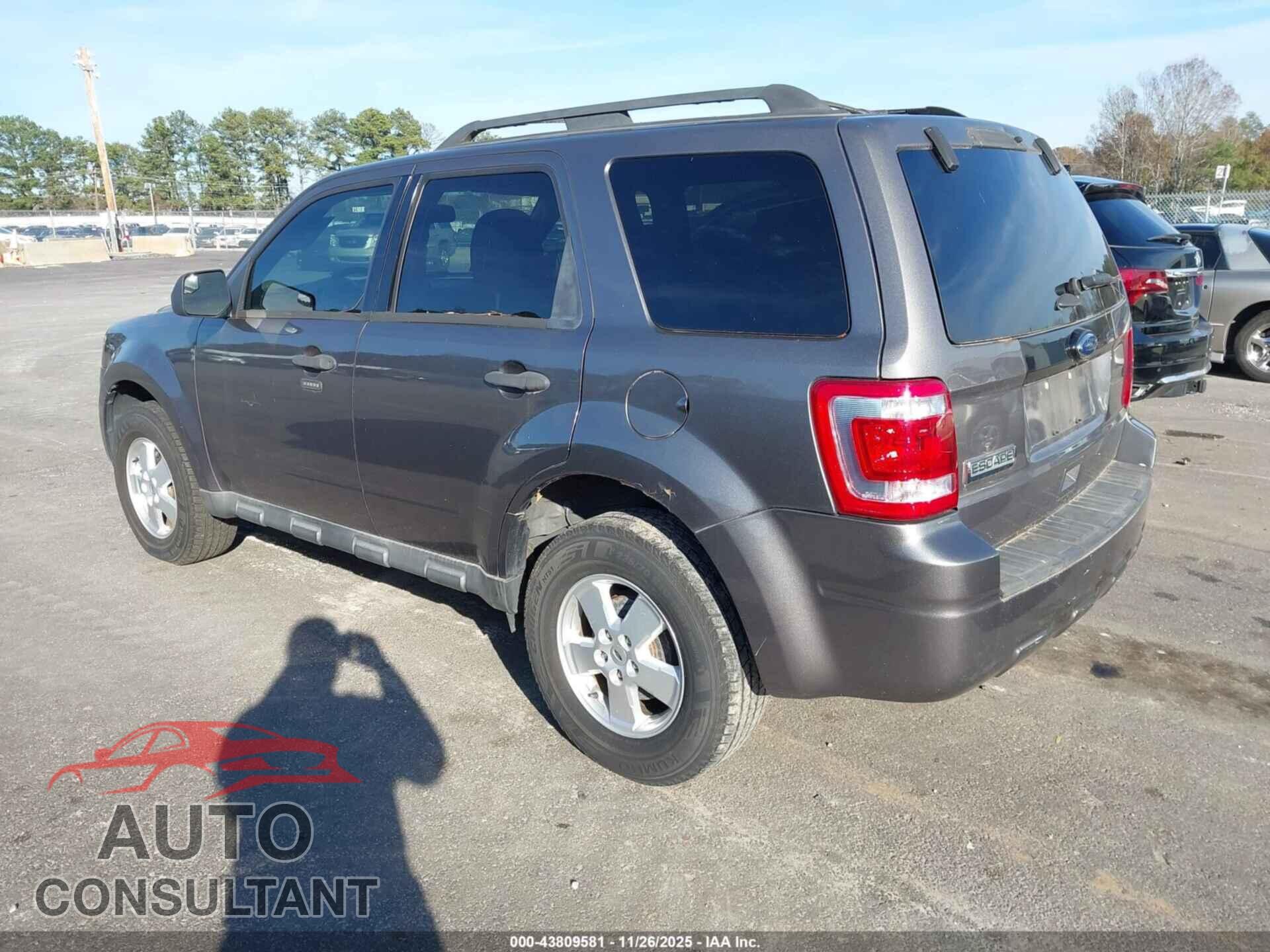 FORD ESCAPE 2011 - 1FMCU0D78BKC03326
