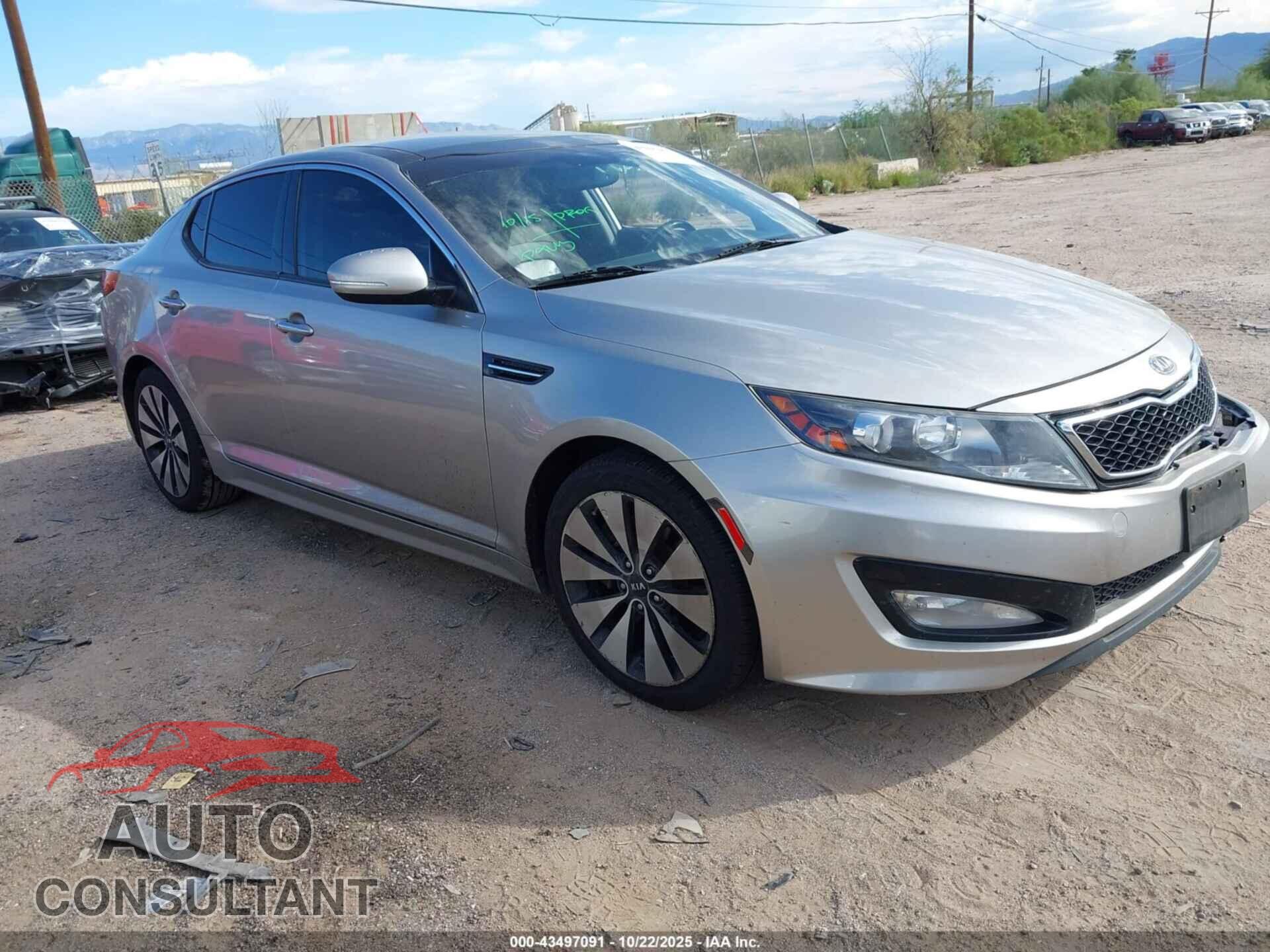 KIA OPTIMA 2011 - KNAGR4A68B5155557