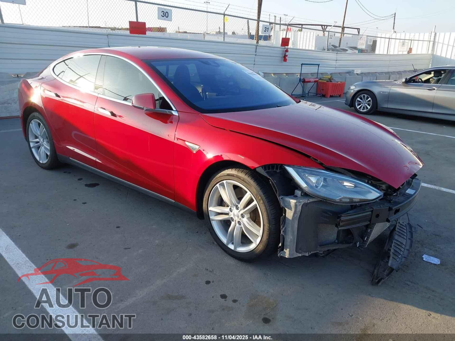 TESLA MODEL S 2016 - 5YJSA1E15GF127741
