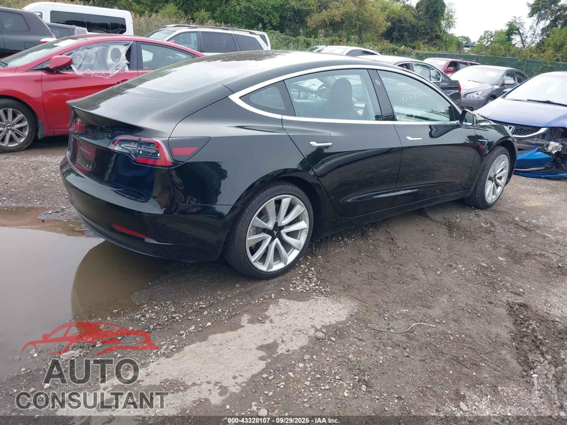 TESLA MODEL 3 2018 - 5YJ3E1EA9JF046855