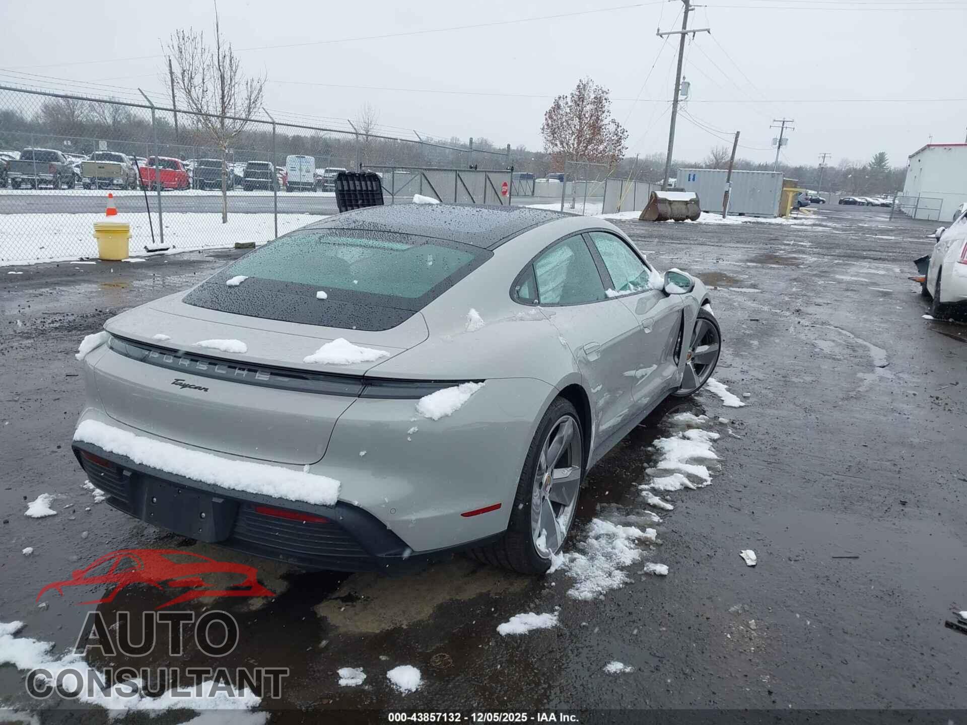 PORSCHE TAYCAN 2023 - WP0AA2Y13PSA15054