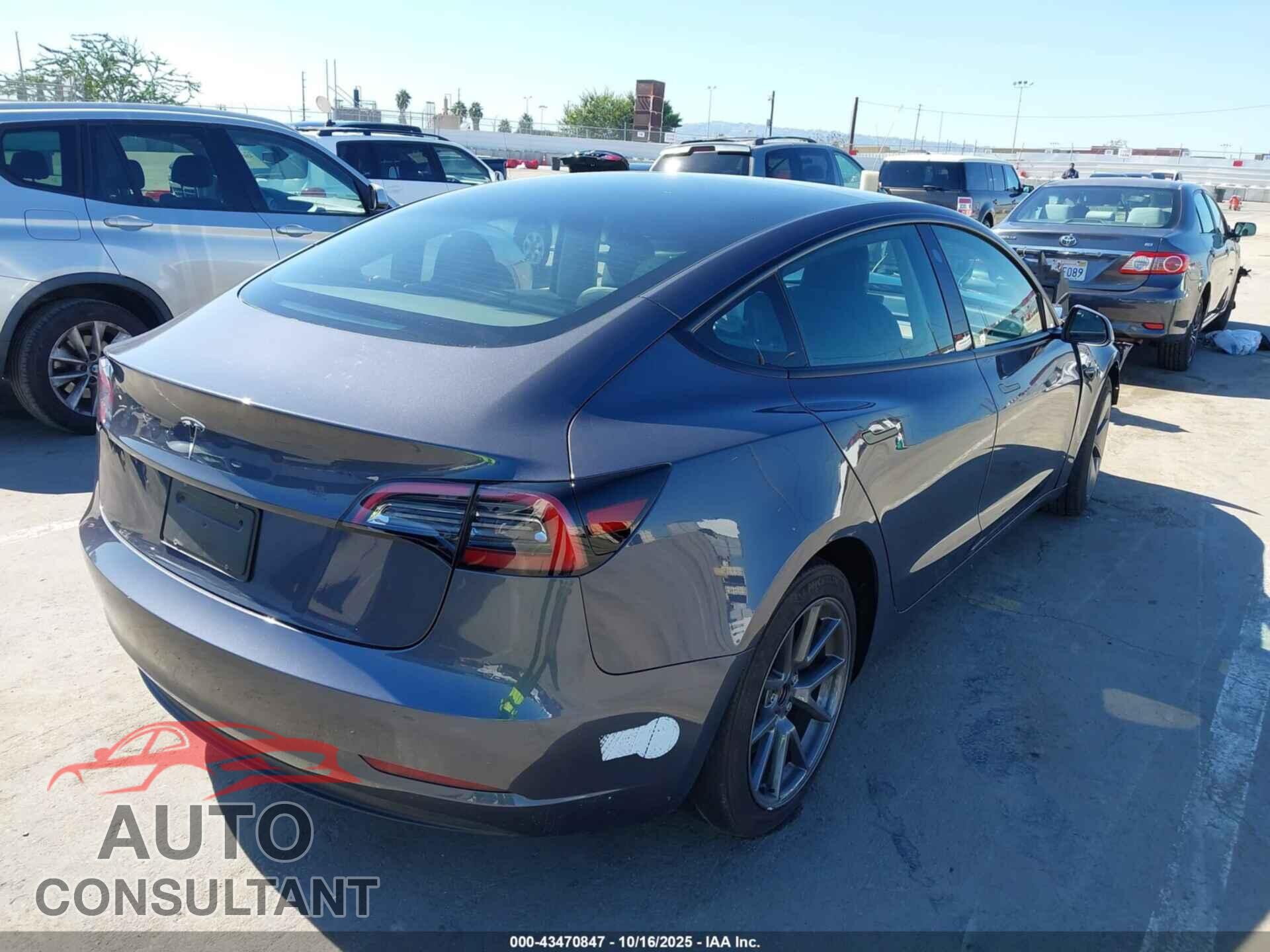TESLA MODEL 3 2023 - 5YJ3E1EA5PF706723