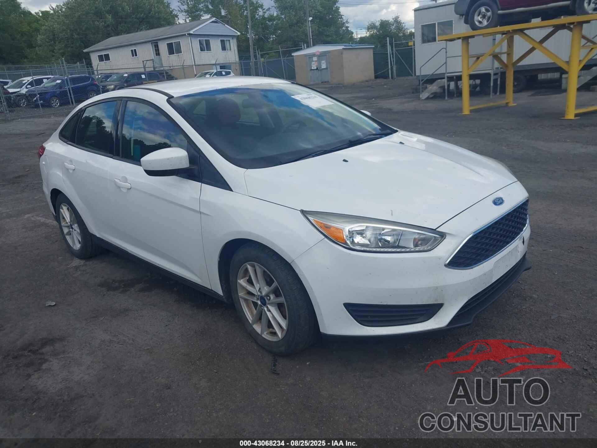 FORD FOCUS 2018 - 1FADP3F22JL206000