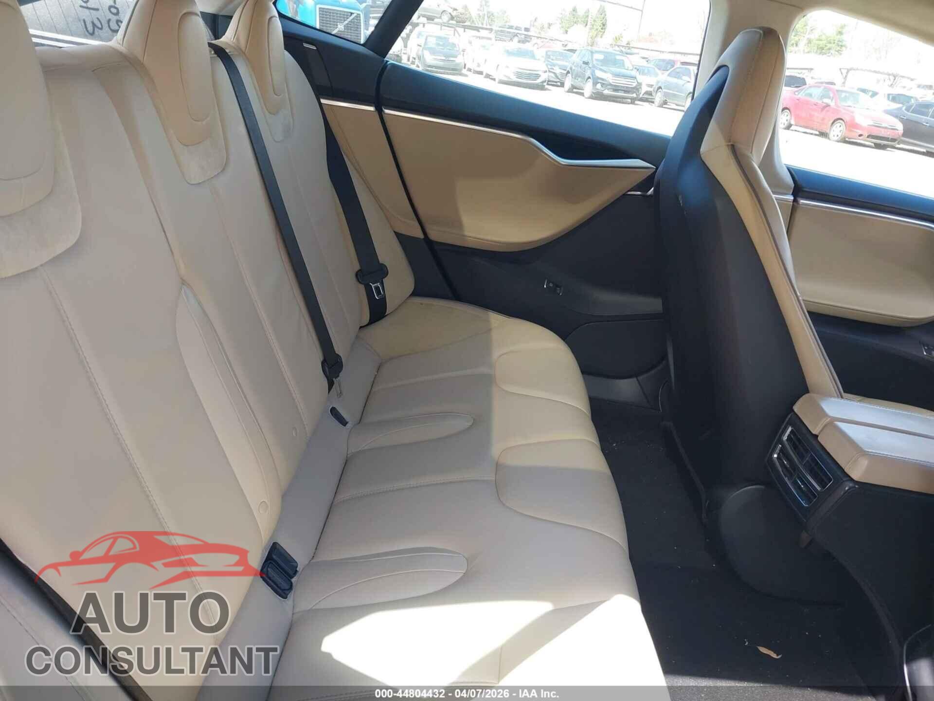 TESLA MODEL S 2013 - 5YJSA1DP4DFP05376