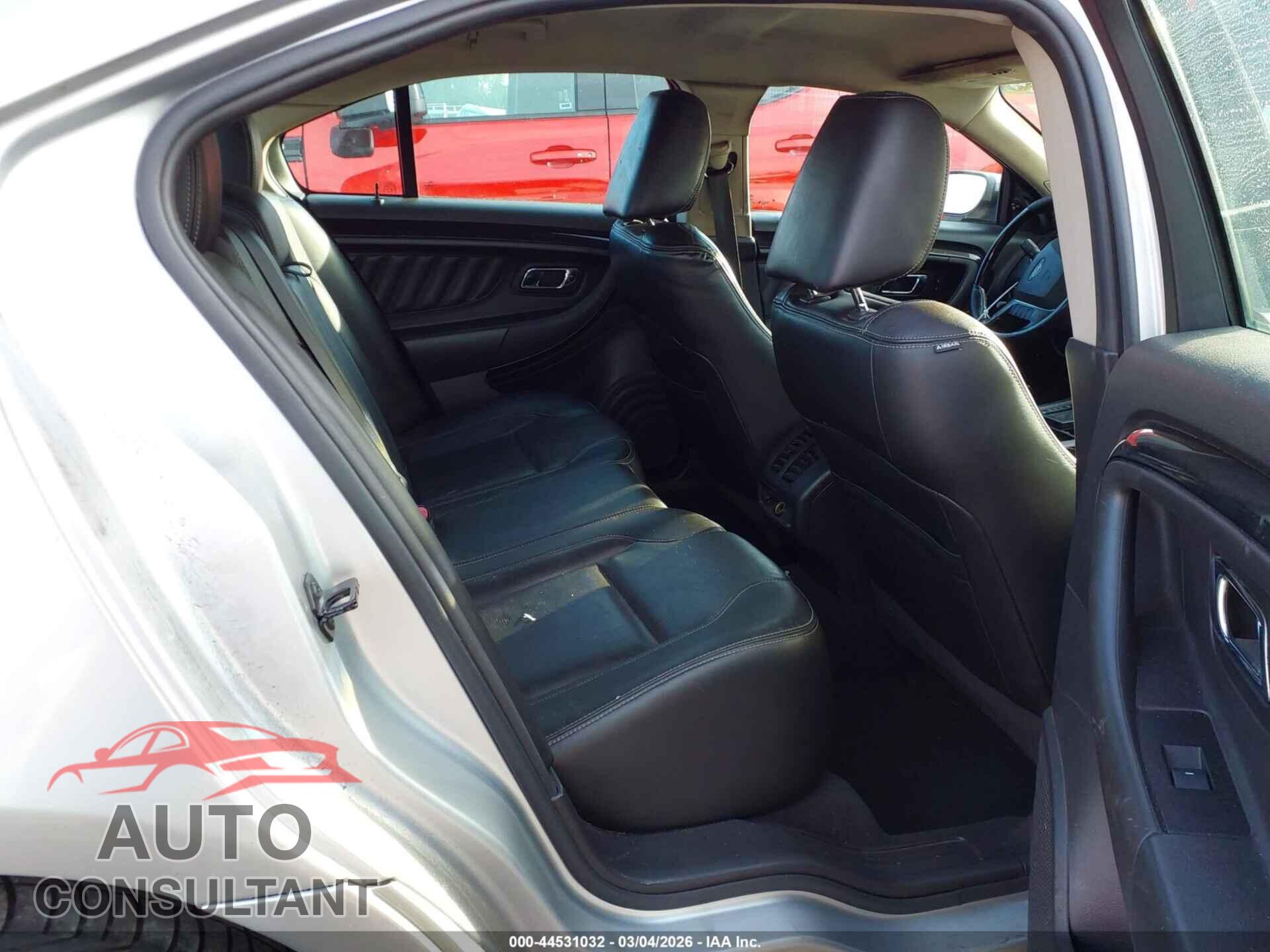 FORD TAURUS 2010 - 1FAHP2FW7AG132998