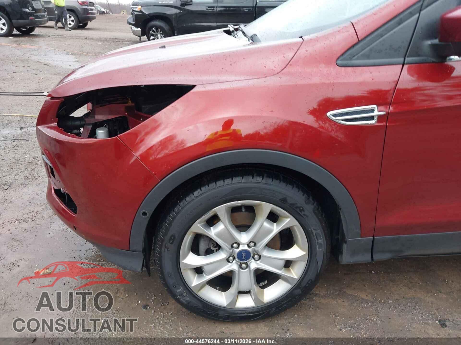 FORD ESCAPE 2016 - 1FMCU0J96GUA82376