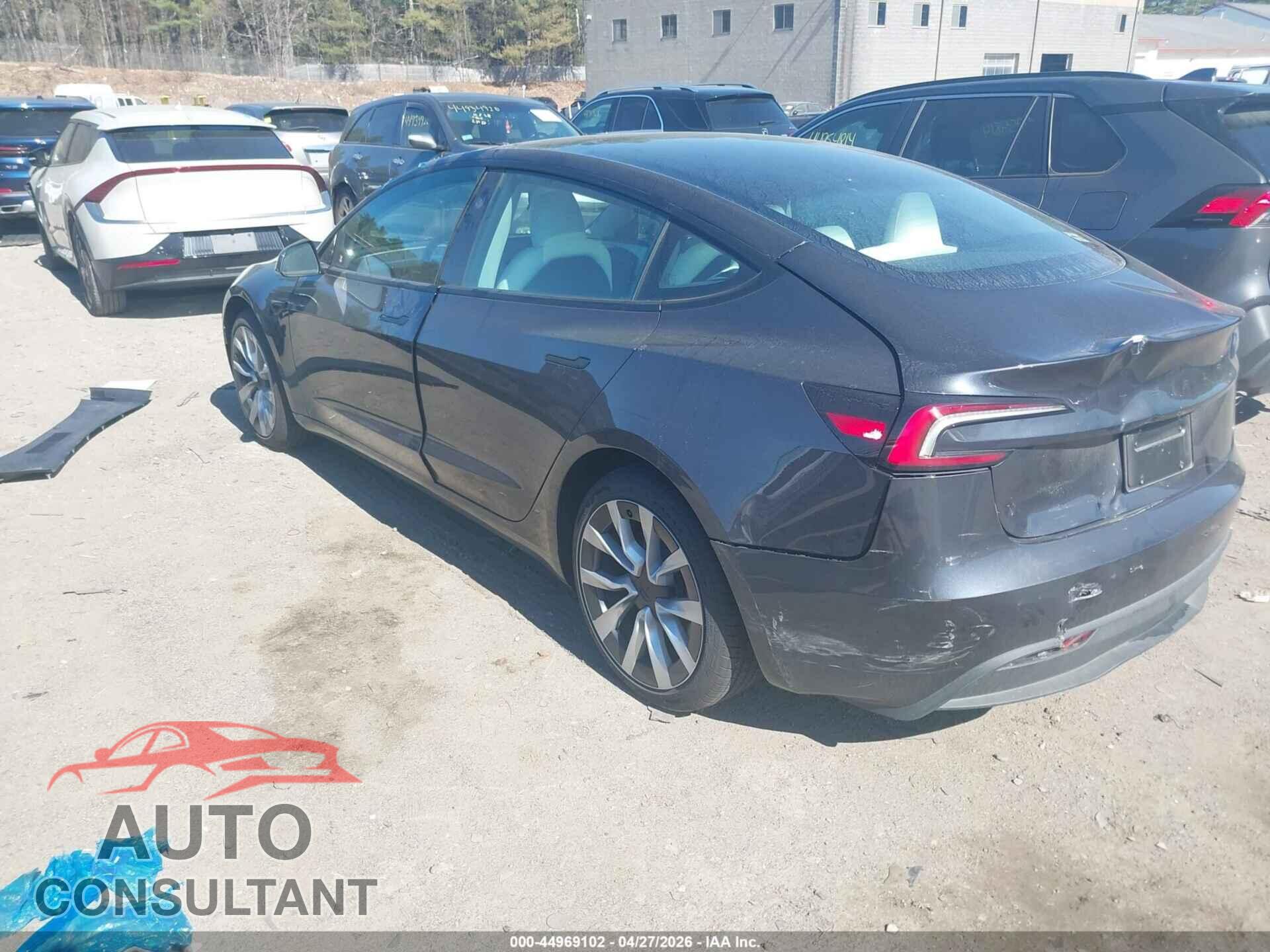 TESLA MODEL 3 2026 - 5YJ3E1EAXTF138656
