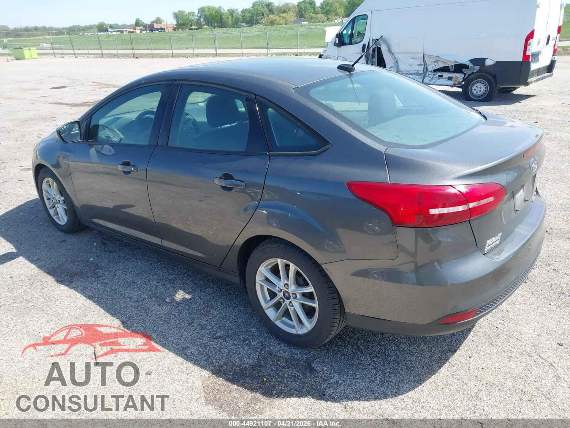 FORD FOCUS 2015 - 1FADP3F22FL325575
