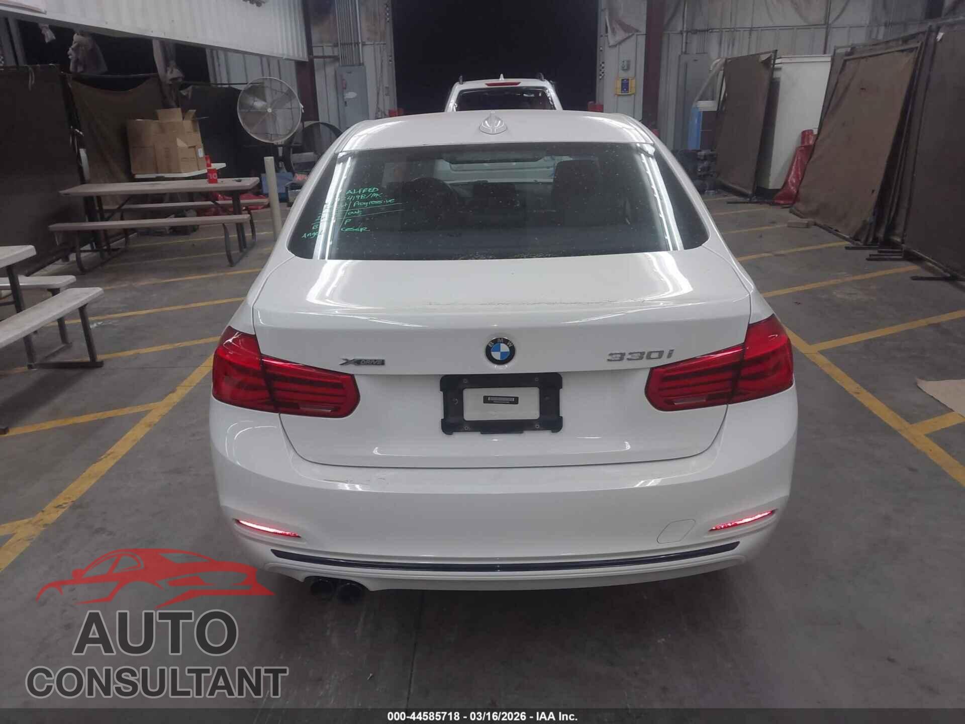 BMW 330I 2017 - WBA8D9C39HA012488
