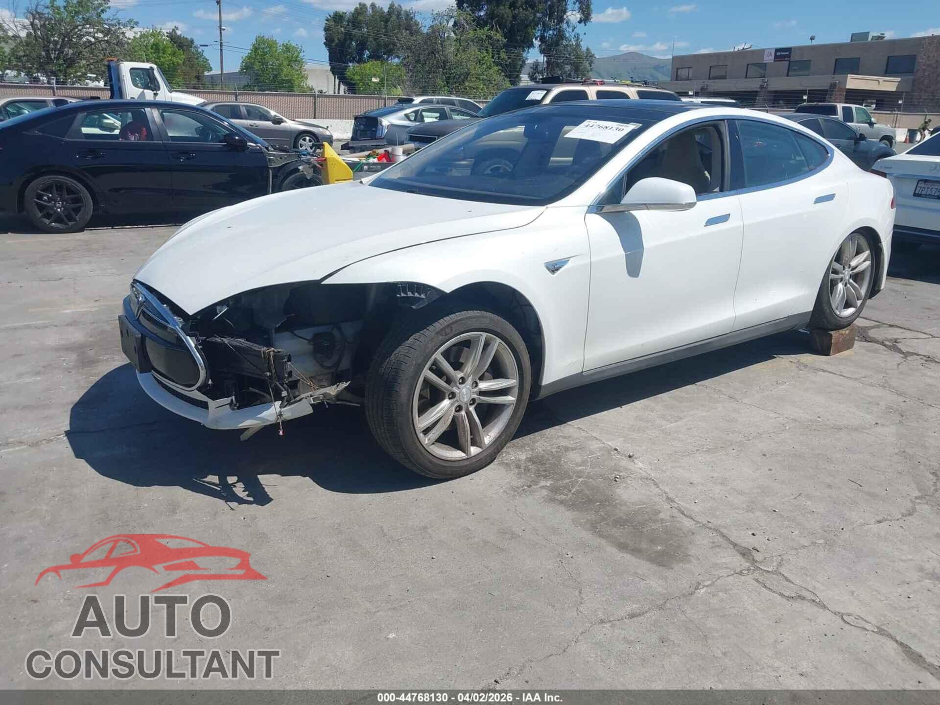 TESLA MODEL S 2012 - 5YJSA1DN1CFS00151