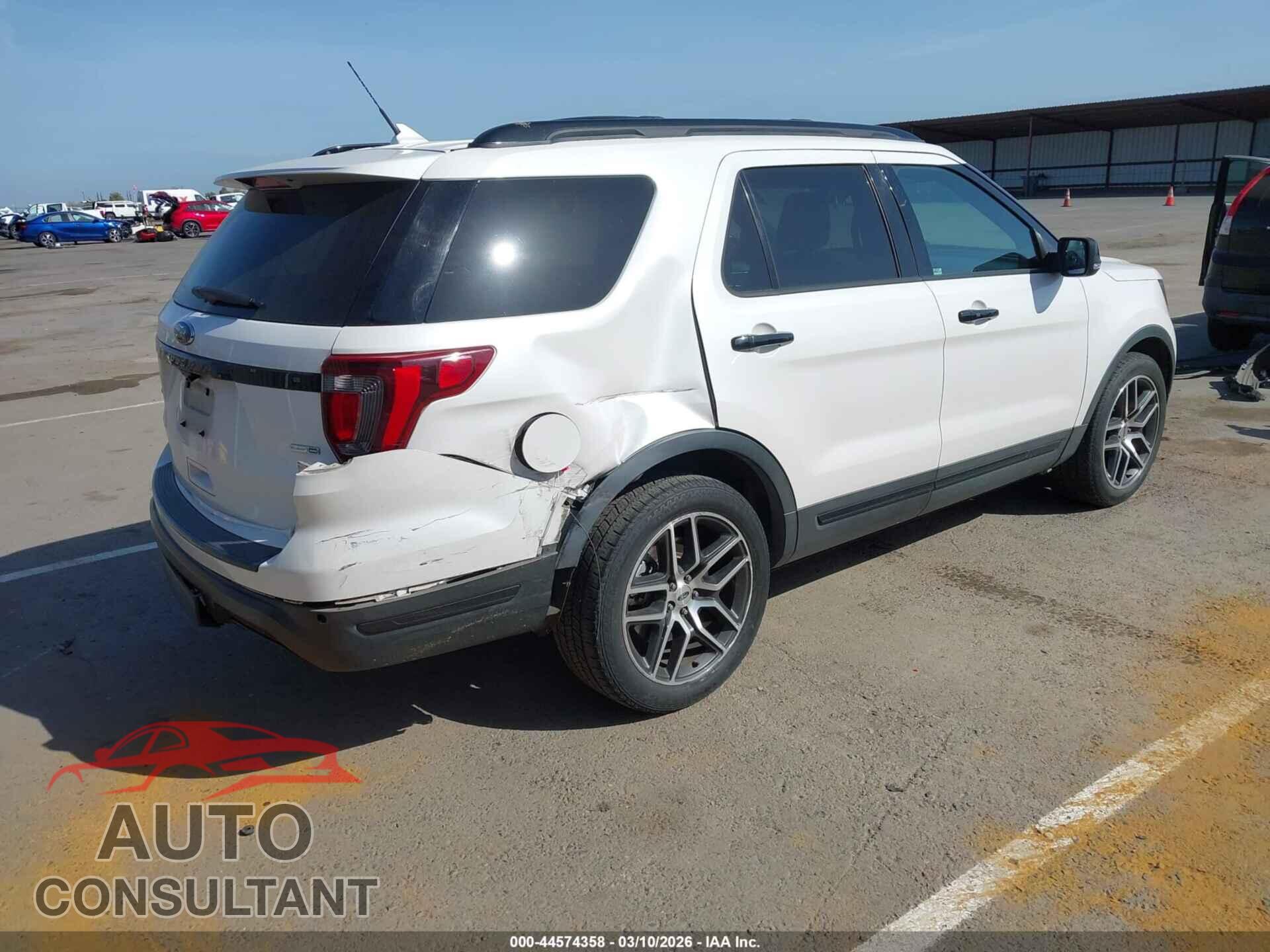 FORD EXPLORER 2018 - 1FM5K8GT5JGB80143