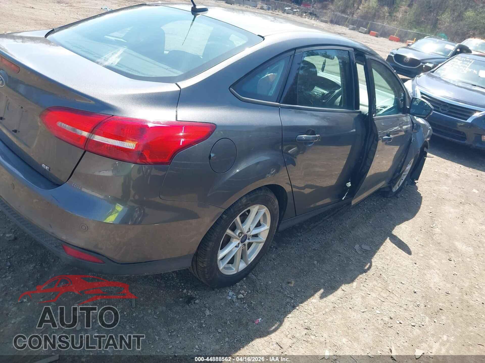 FORD FOCUS 2015 - 1FADP3F2XFL342673