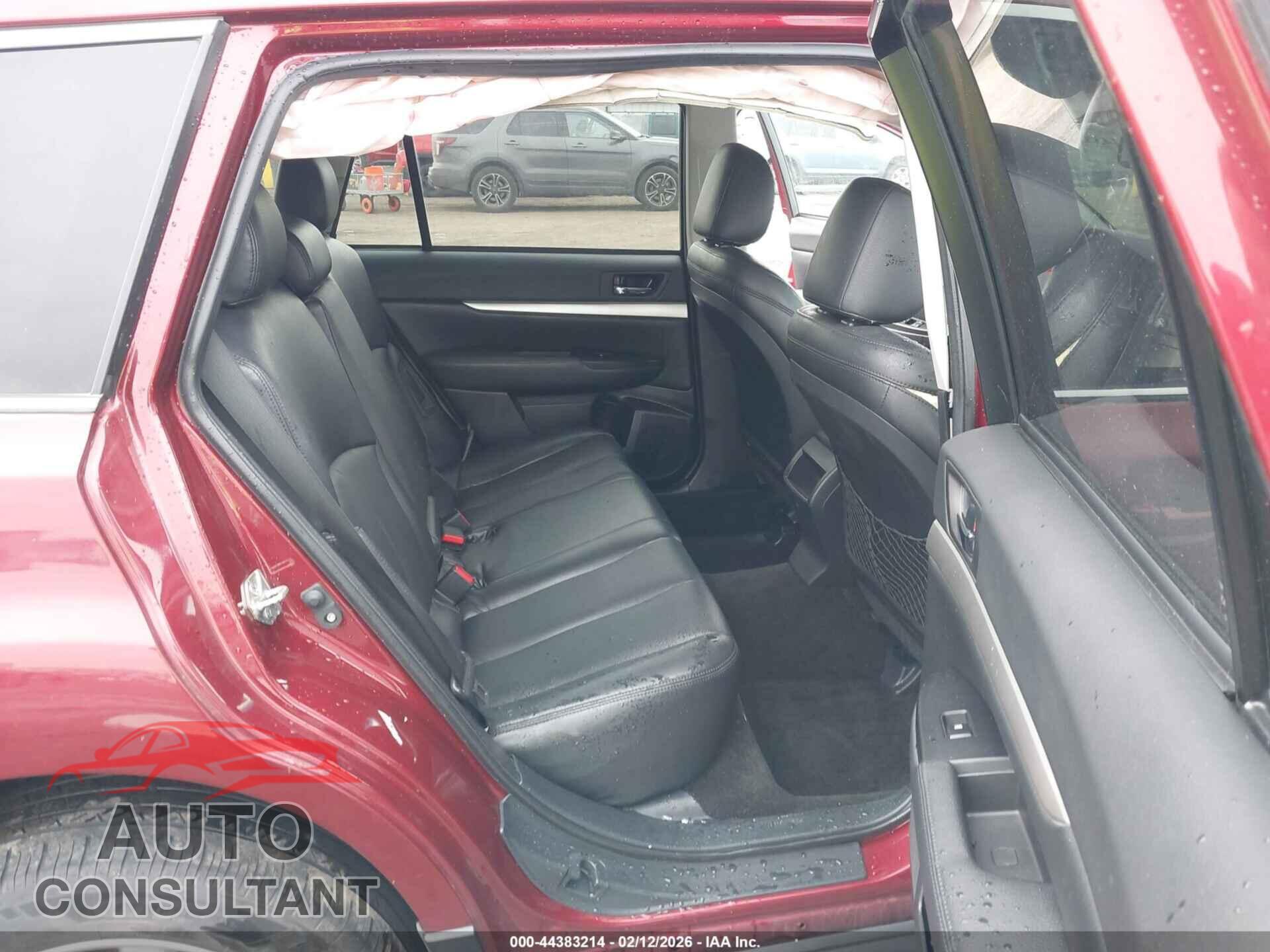 SUBARU OUTBACK 2013 - 4S4BRBGC8D3239175