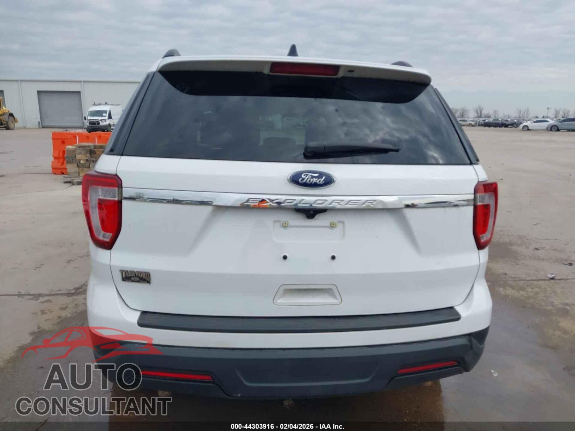 FORD EXPLORER 2018 - 1FM5K7B88JGB78223