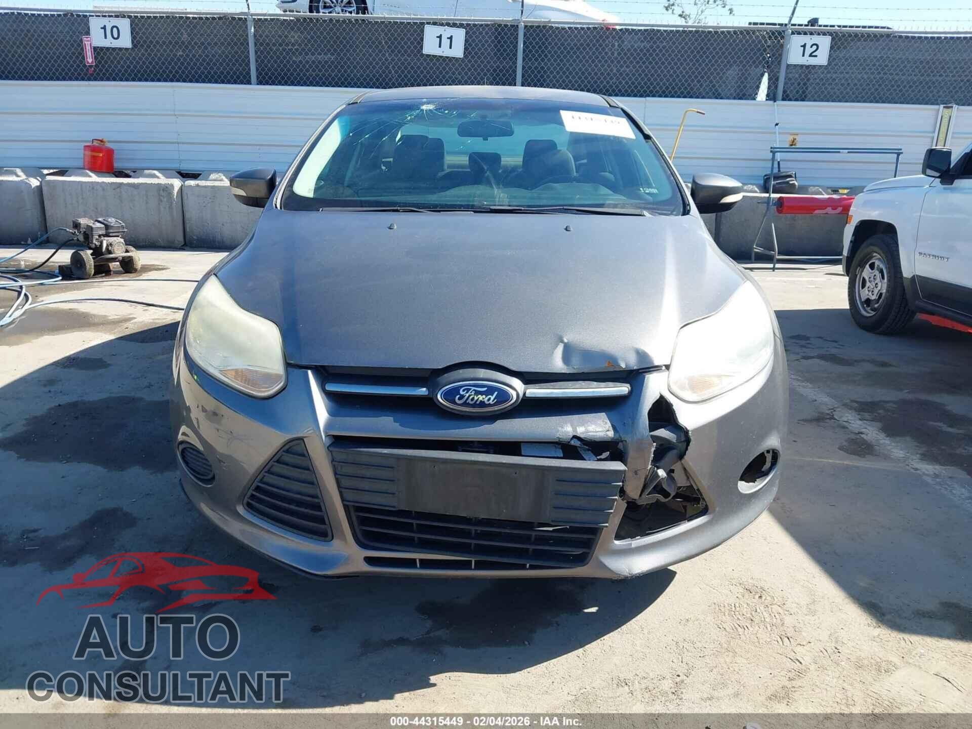 FORD FOCUS 2014 - 1FADP3F25EL332275