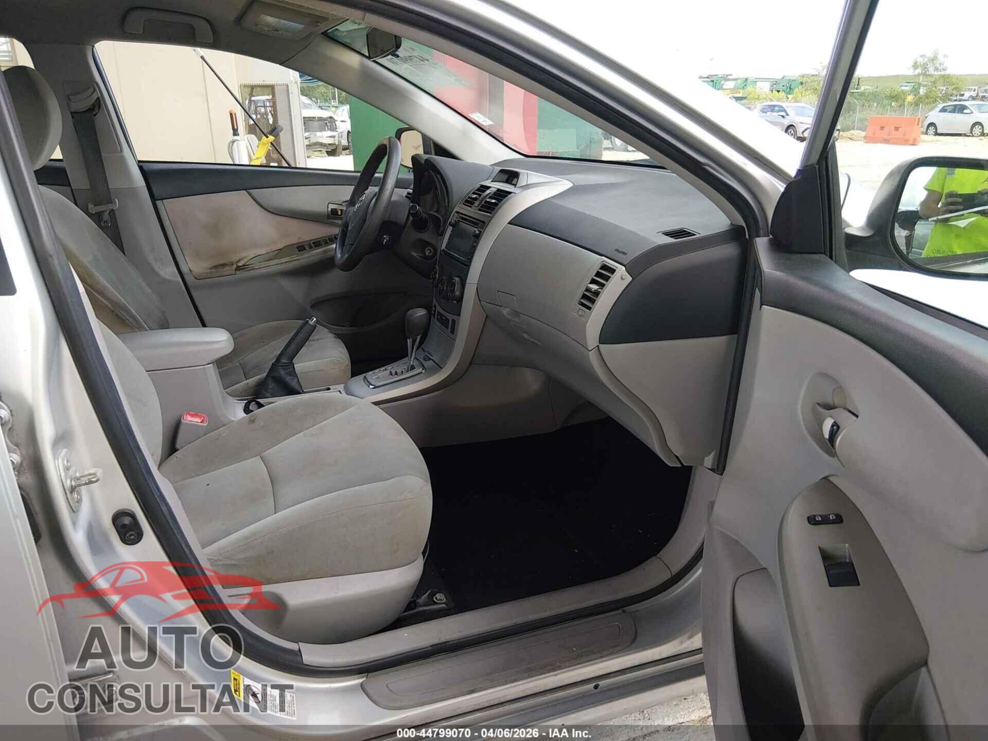 TOYOTA COROLLA 2013 - 5YFBU4EEXDP201232