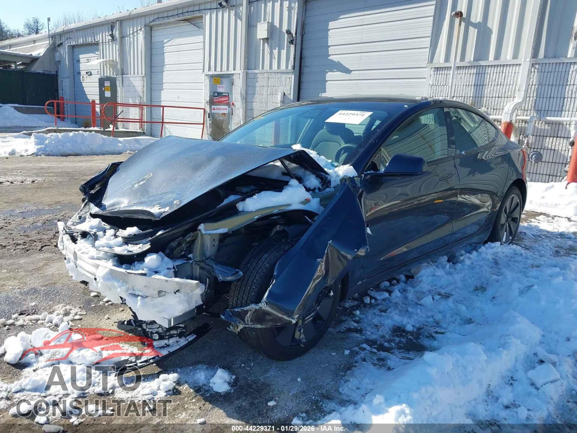 TESLA MODEL 3 2024 - 5YJ3E1EA4RF727372
