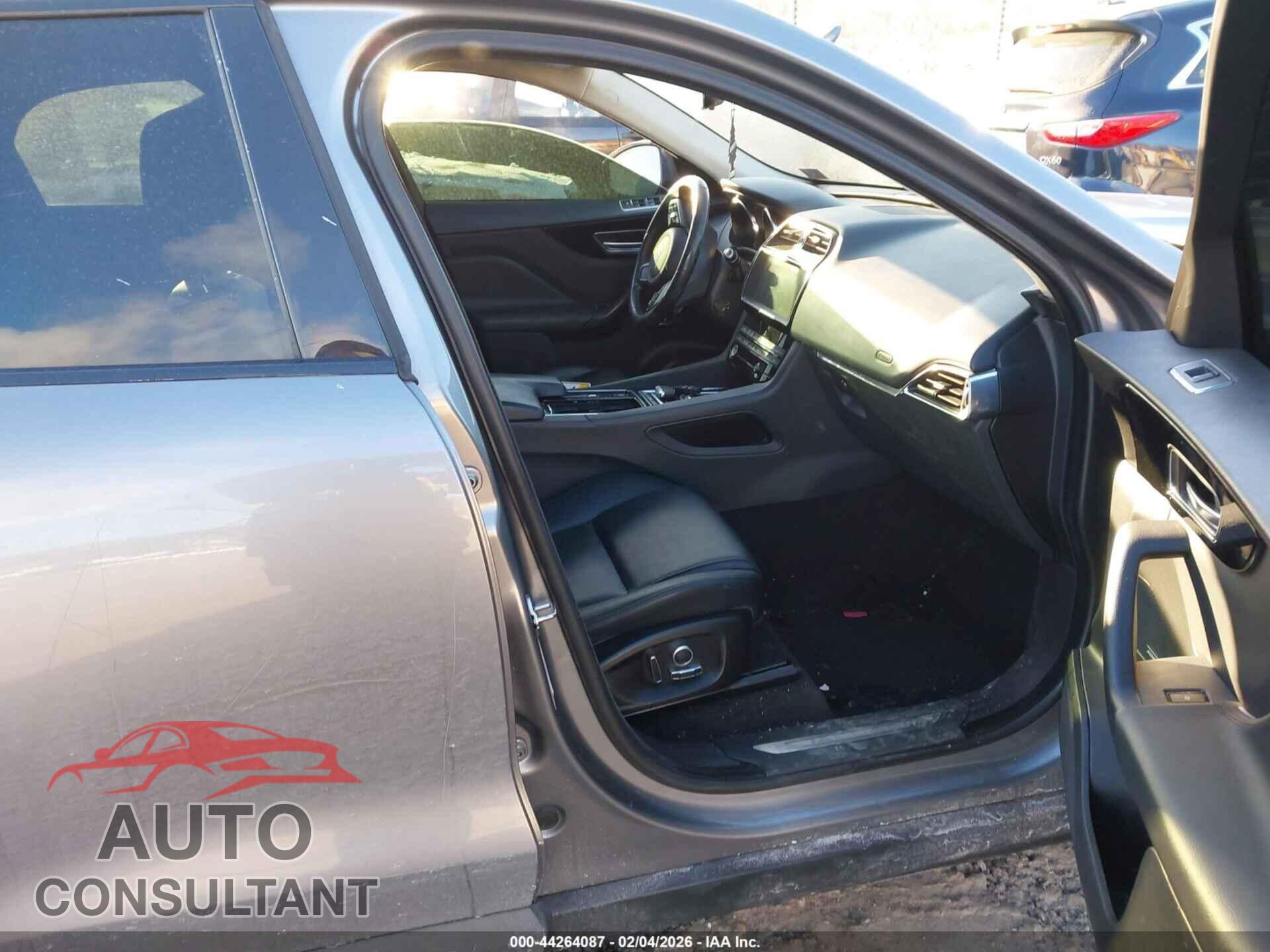 JAGUAR F-PACE 2020 - SADCJ2FX0LA658043