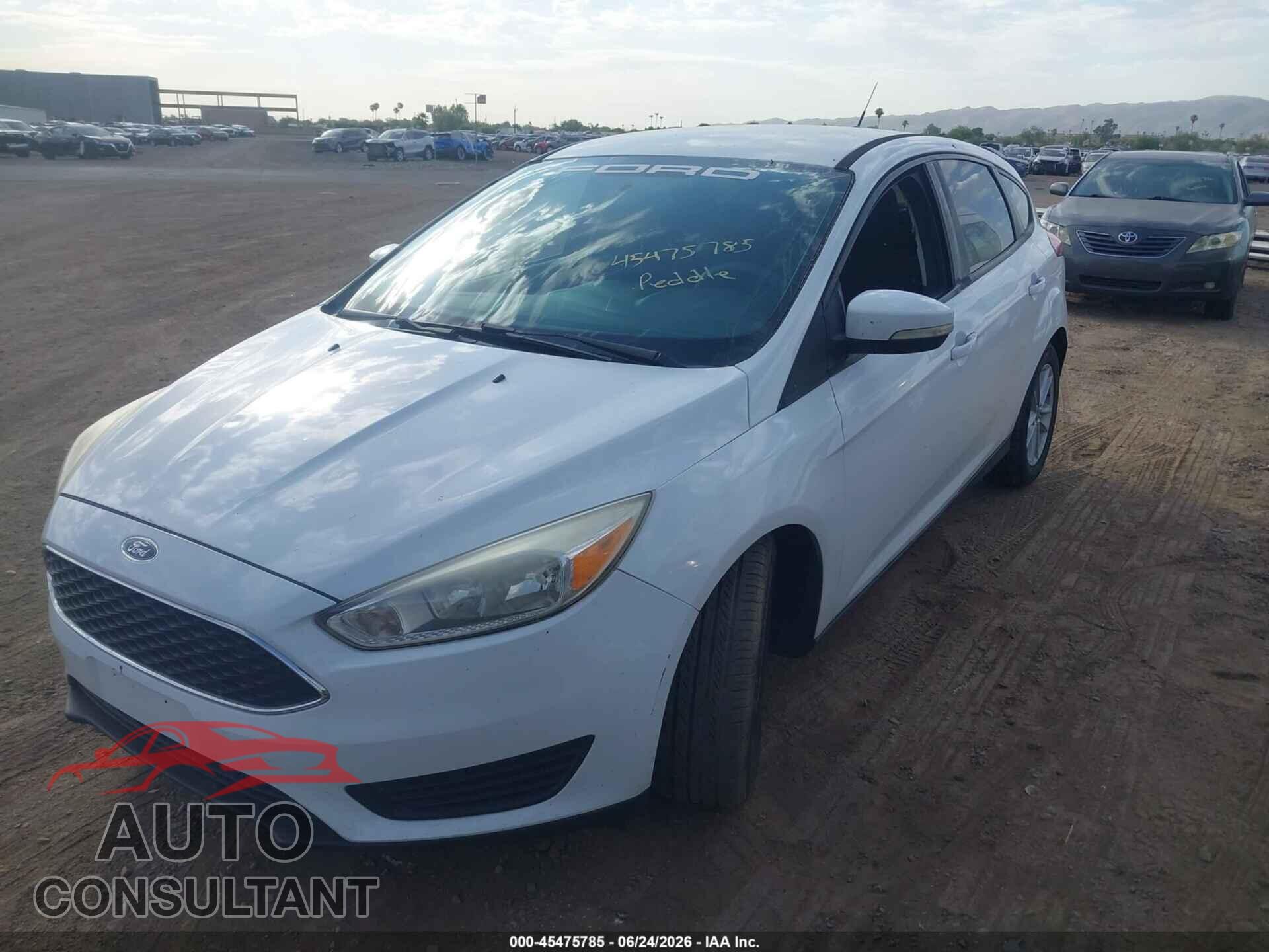 FORD FOCUS 2017 - 1FADP3K23HL217376