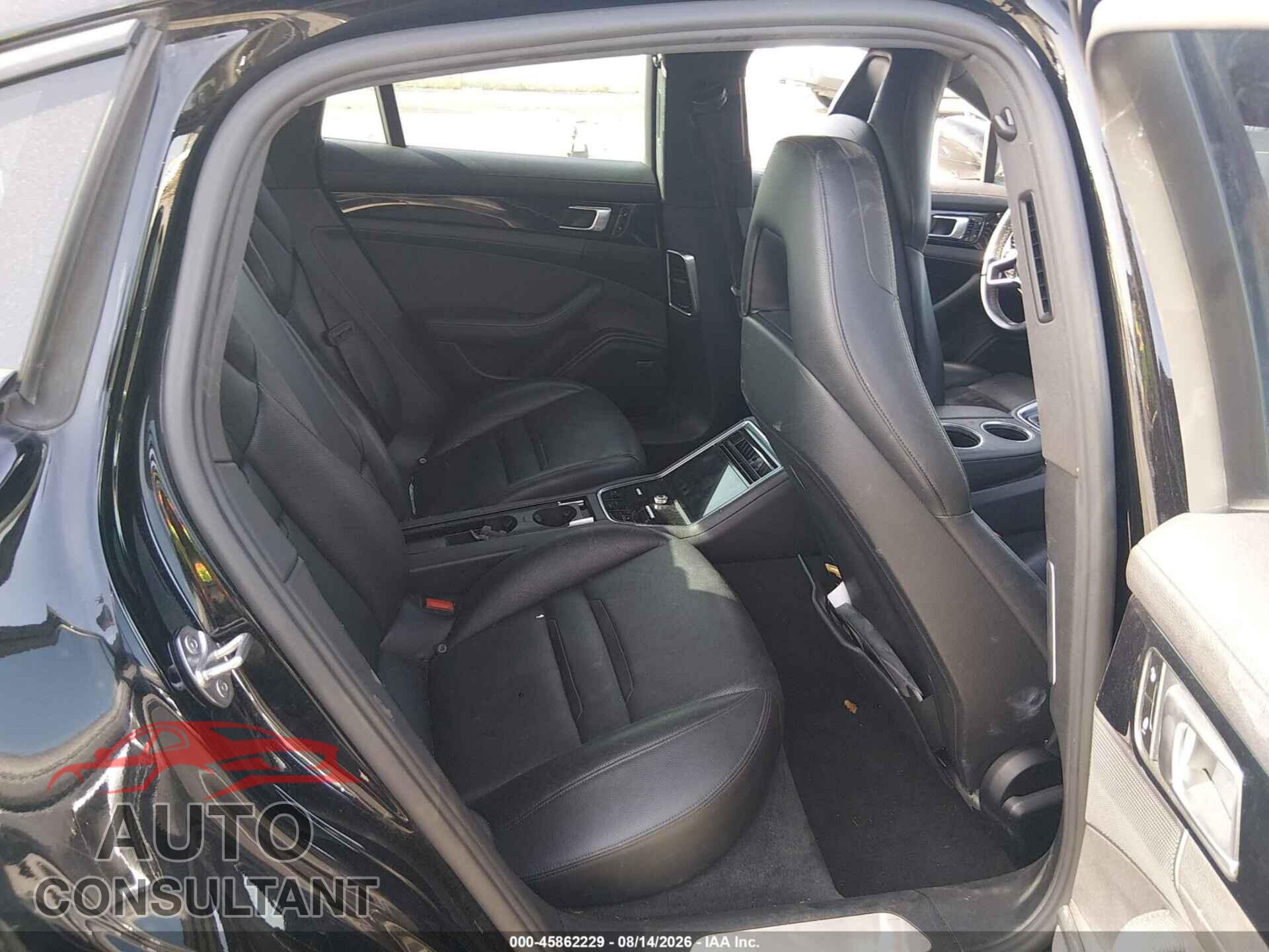 PORSCHE PANAMERA 2017 - WP0AA2A77HL101071